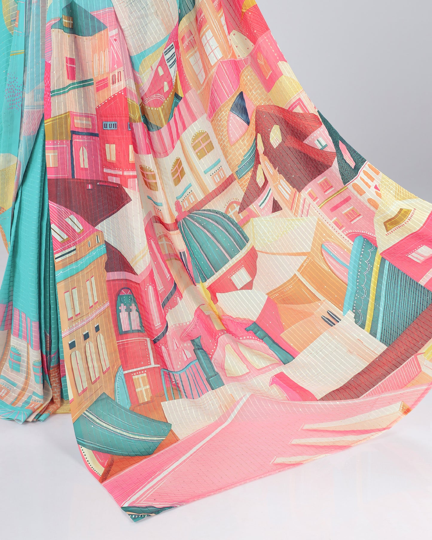 Insta Spotlight Quirky Saree – Trendy Looks, Auto-Like Guaranteed!