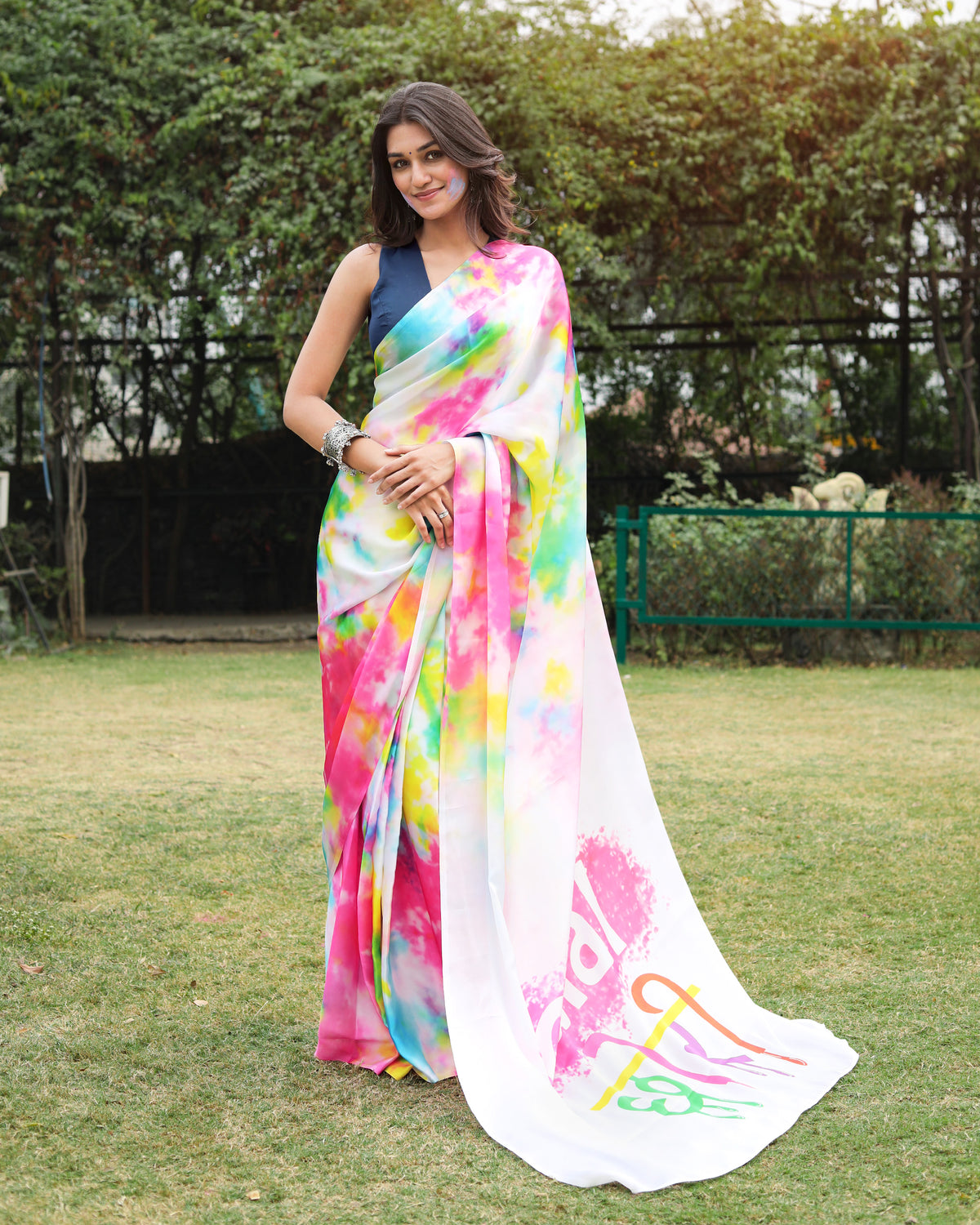 Reel Pe Chha Jane Wali Sabse Stylish Holi Saree
