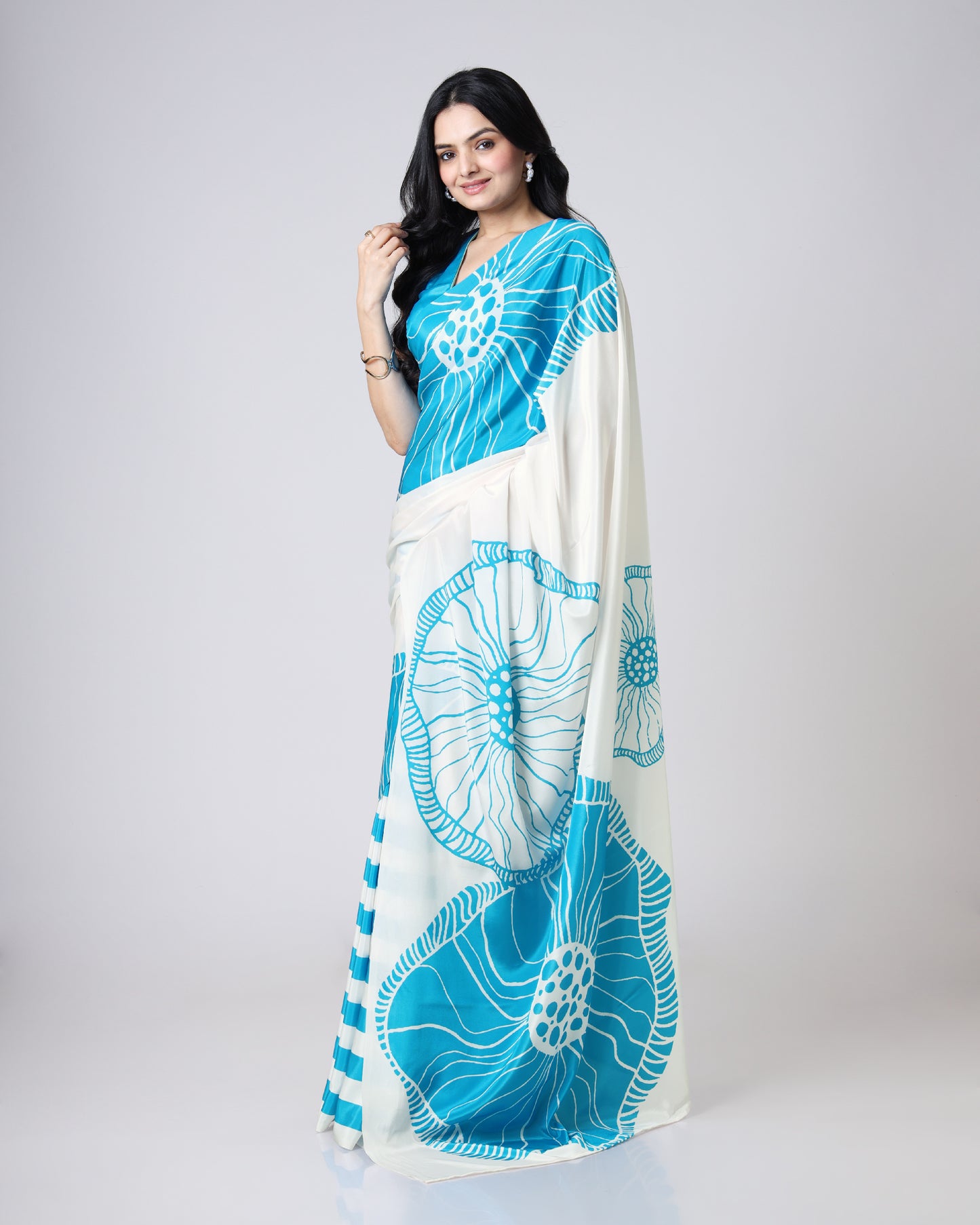 Closet Hack Unlocked 🔓 | 2-in-1 Saree | Save Space, Serve Looks