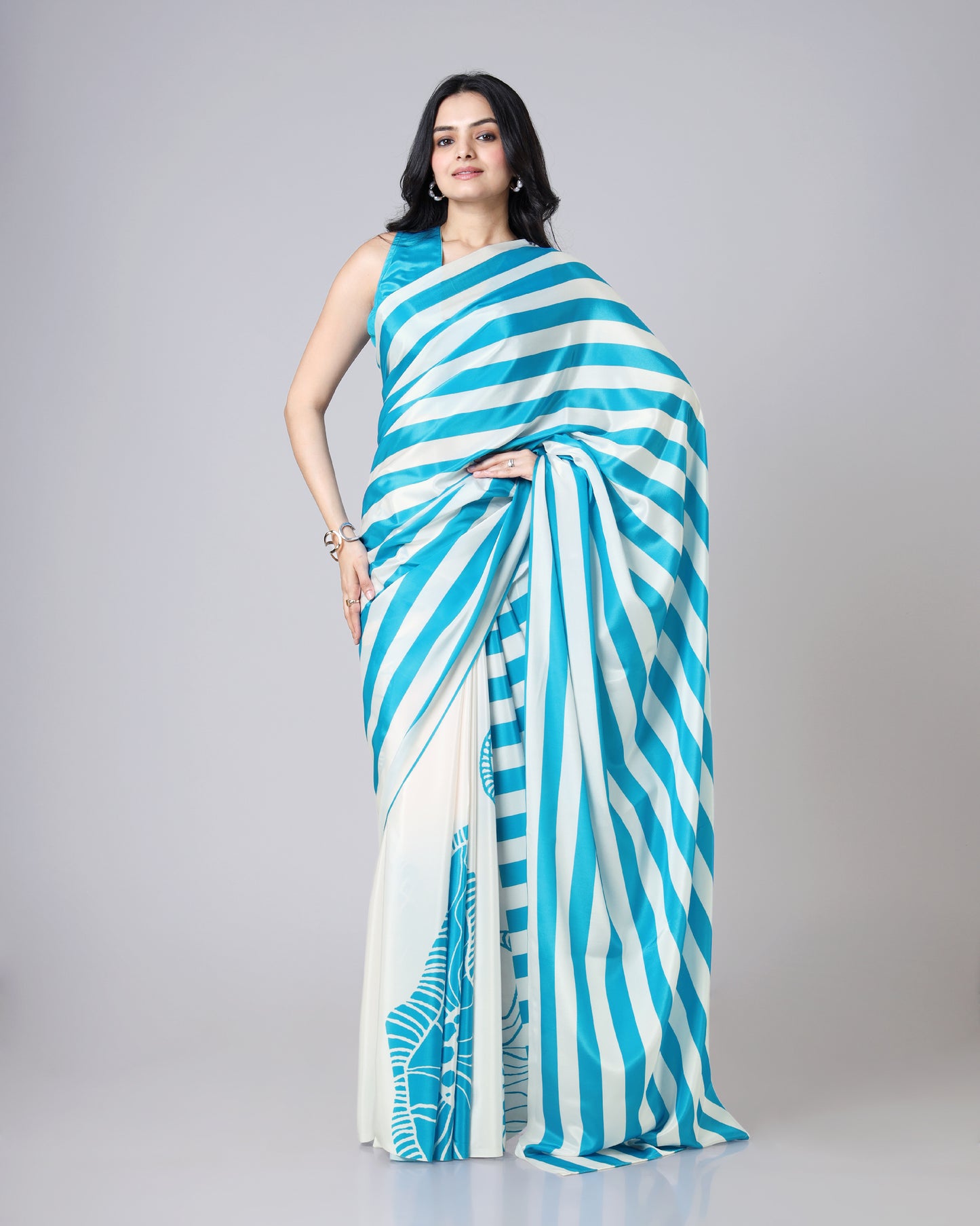 Closet Hack Unlocked 🔓 | 2-in-1 Saree | Save Space, Serve Looks