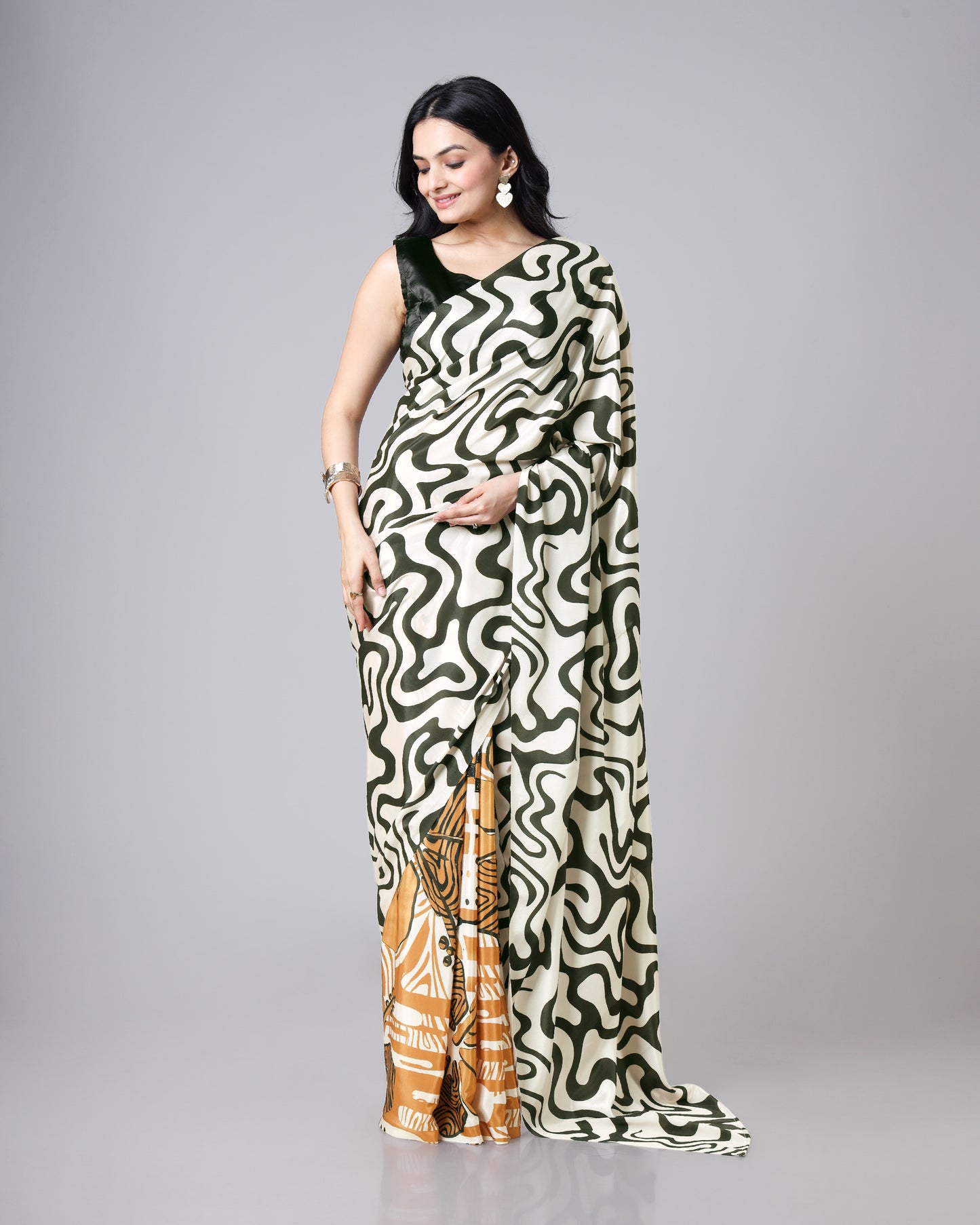 Beyond Trend. Pure Identity🔥 | Exclusive Reversible 2-in-1 Saree