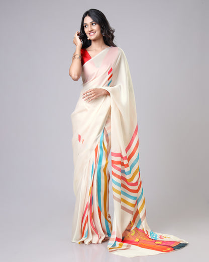 Trending Pick 🌸 Aura Flow Saree – Calm but Catchy