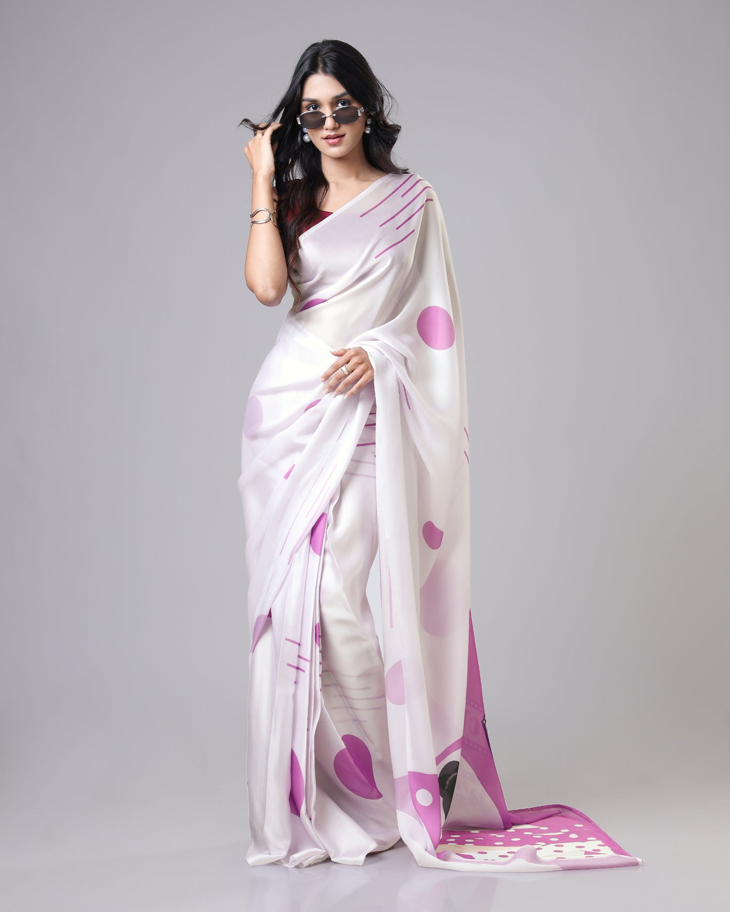 Trending Now: The Art-Girl Aesthetic Saree 🖌️✨