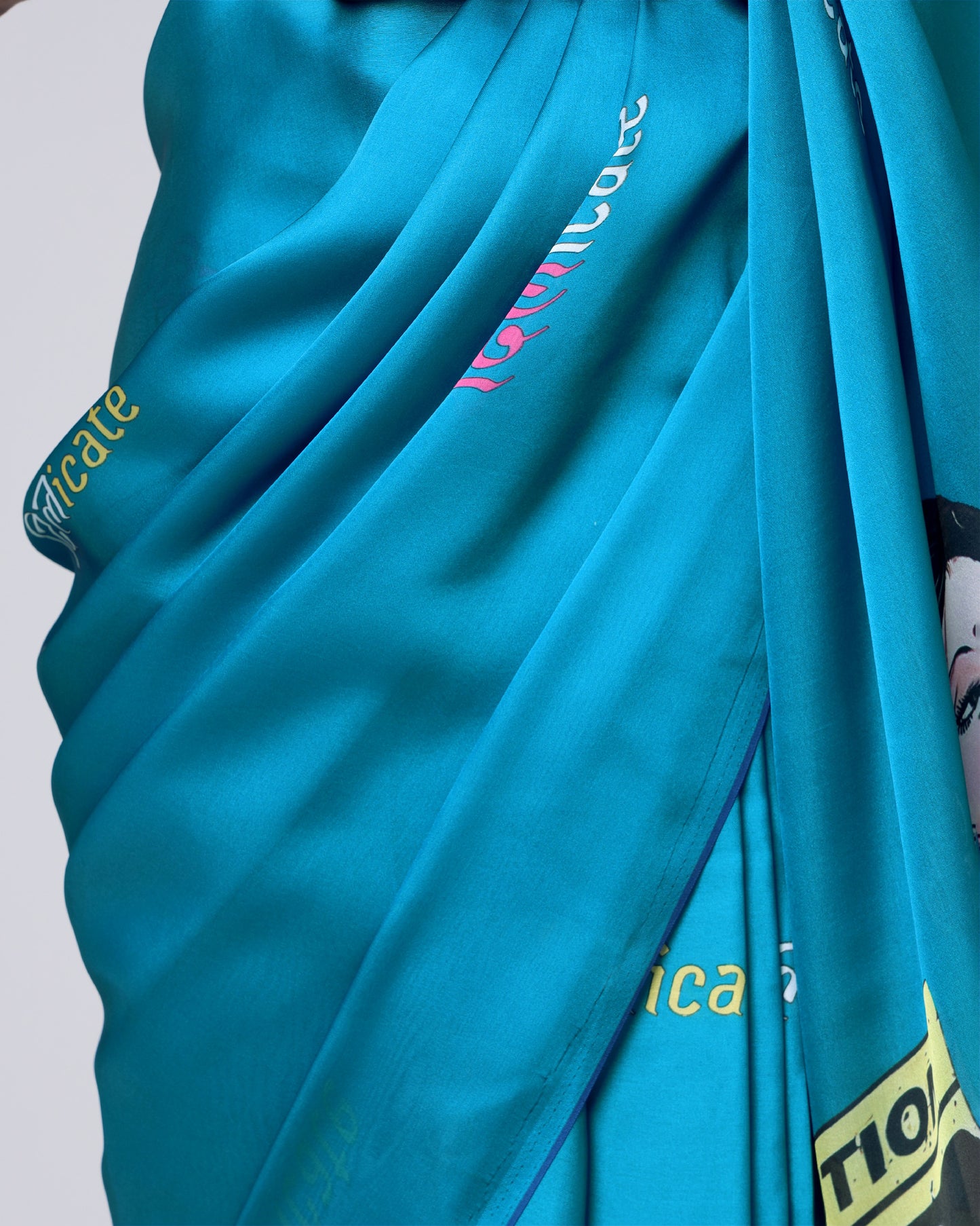 Teal Story Saree - Har drape mein ek bold kahaani