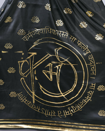 Premium Divine Art Gold Foil Edition Premium Saree ?