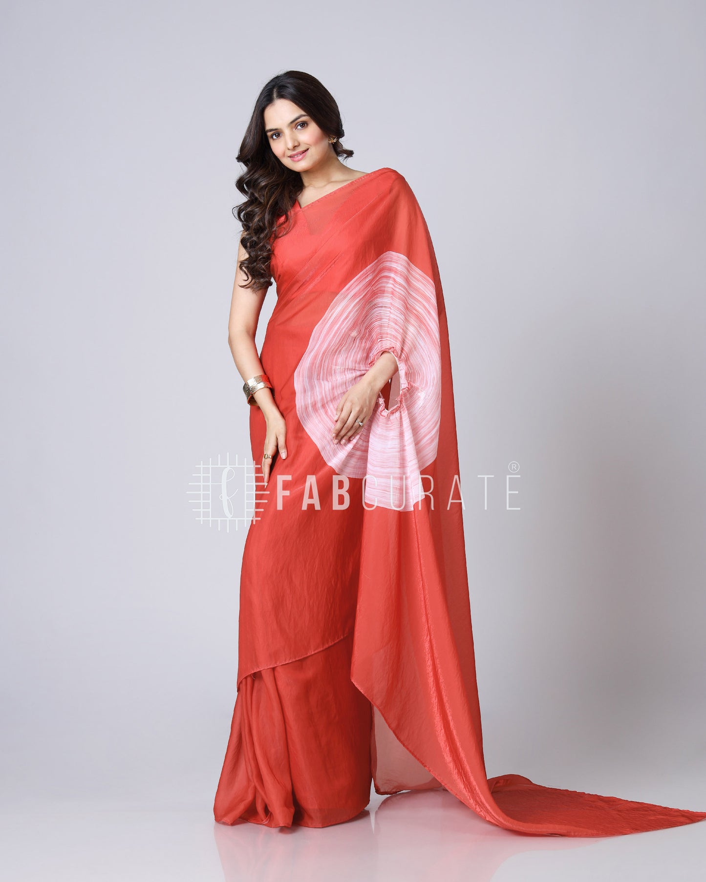 🚀 Viral Pick 2028 – Elegant Free Hand Saree Infinite Edition