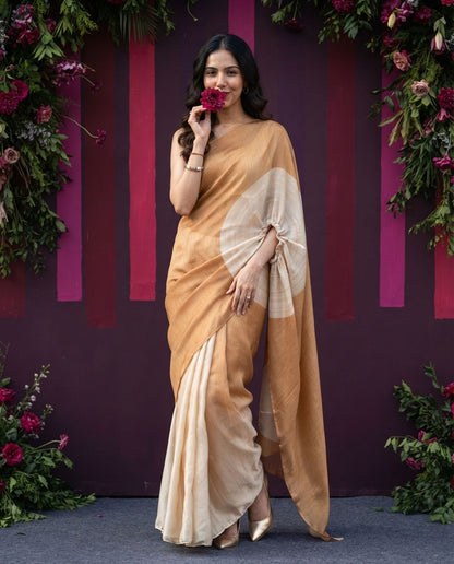 🌸 Limited Infinite Edition Luxury – Free Hand Saree