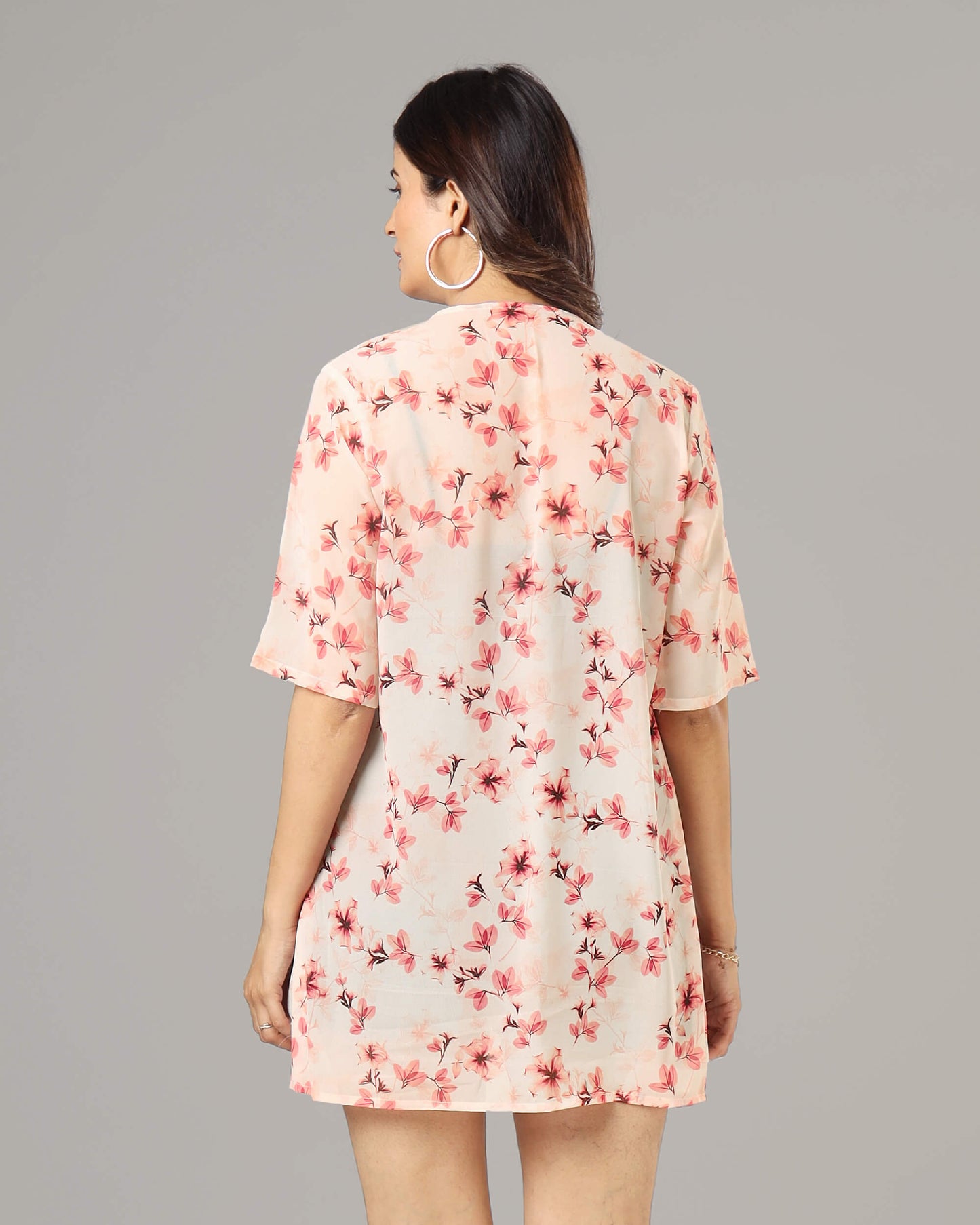 Lovely Floral Short Sleeve Shrug For Women