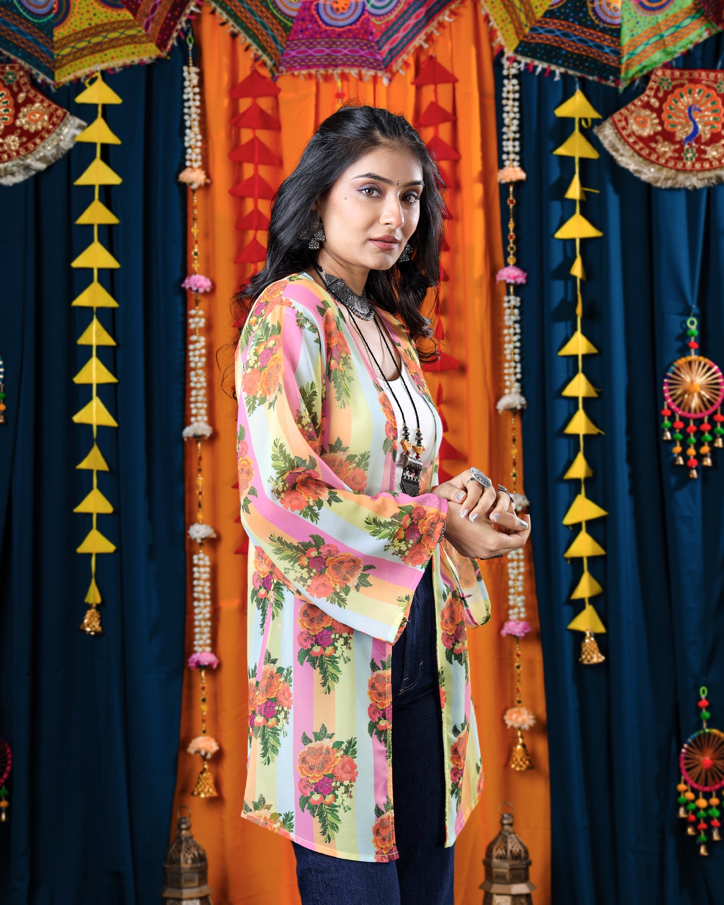 Jalwa Shrug 2025 - Viral Look, Desi Twist