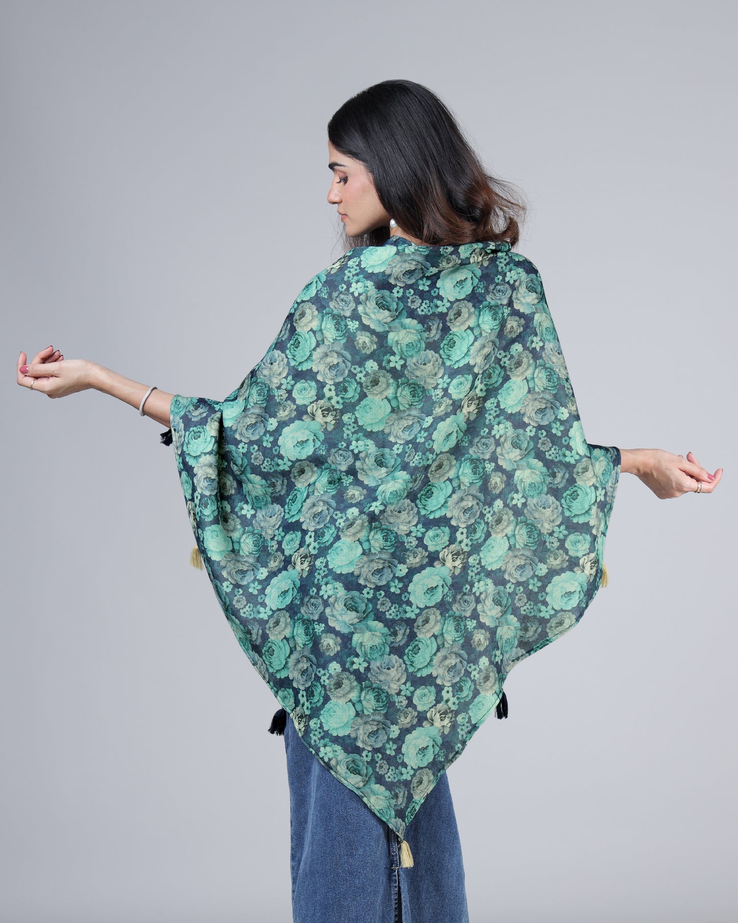 The Statement Pashmin Fringe Shawl - Gen-Z’s Ultimate Styling Flex