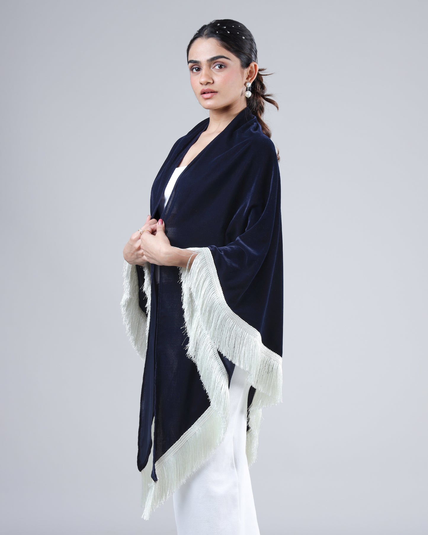 Xmas-to-NYE Attention Magnet - Velvet Fringe Styling Shawl That Pops