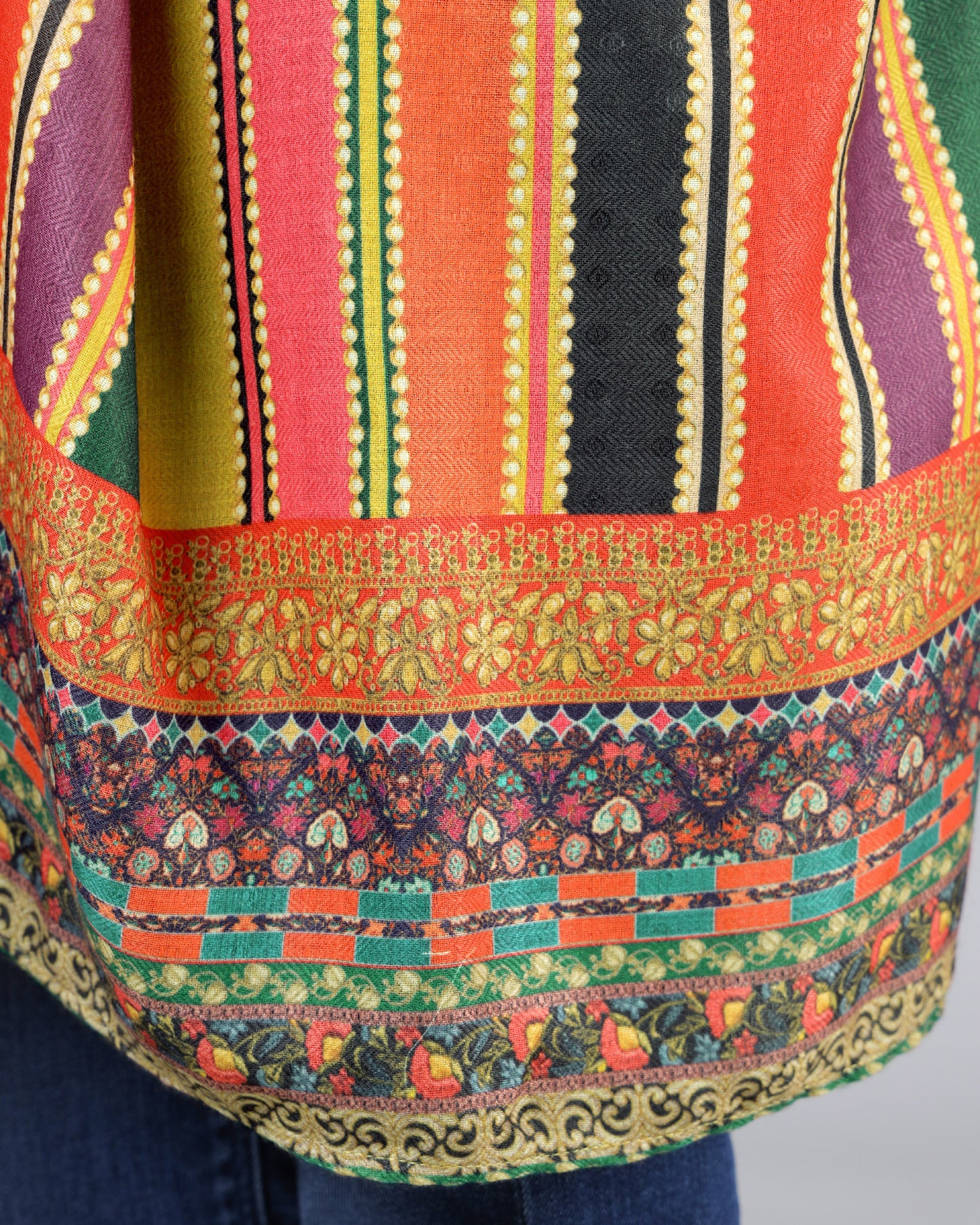 Outing Vibes – Pashmina Party Shawl Made for Viral Reels