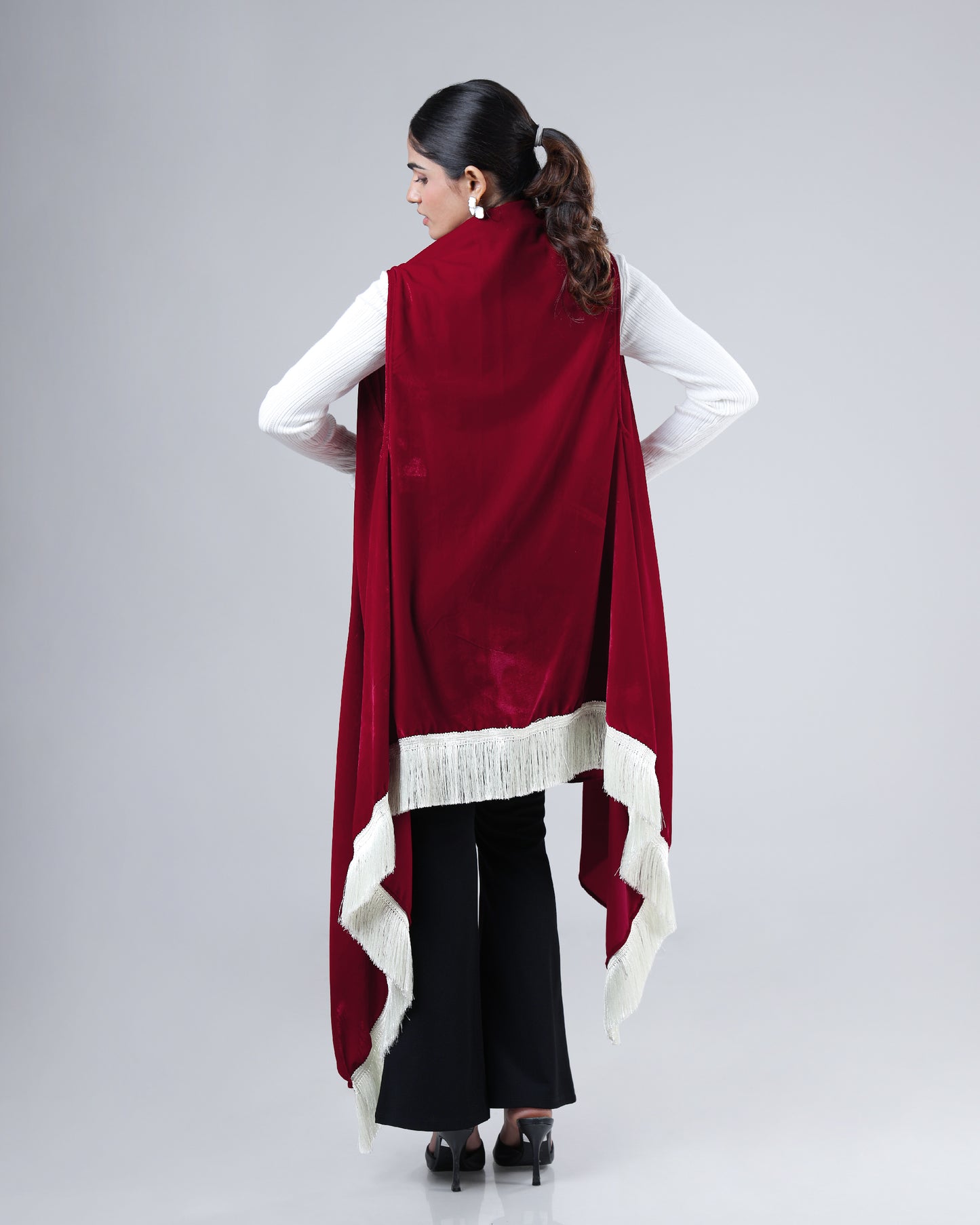 Red Velvet Xmas Glam Shrug – Winter Outing Luxe Reel Edition