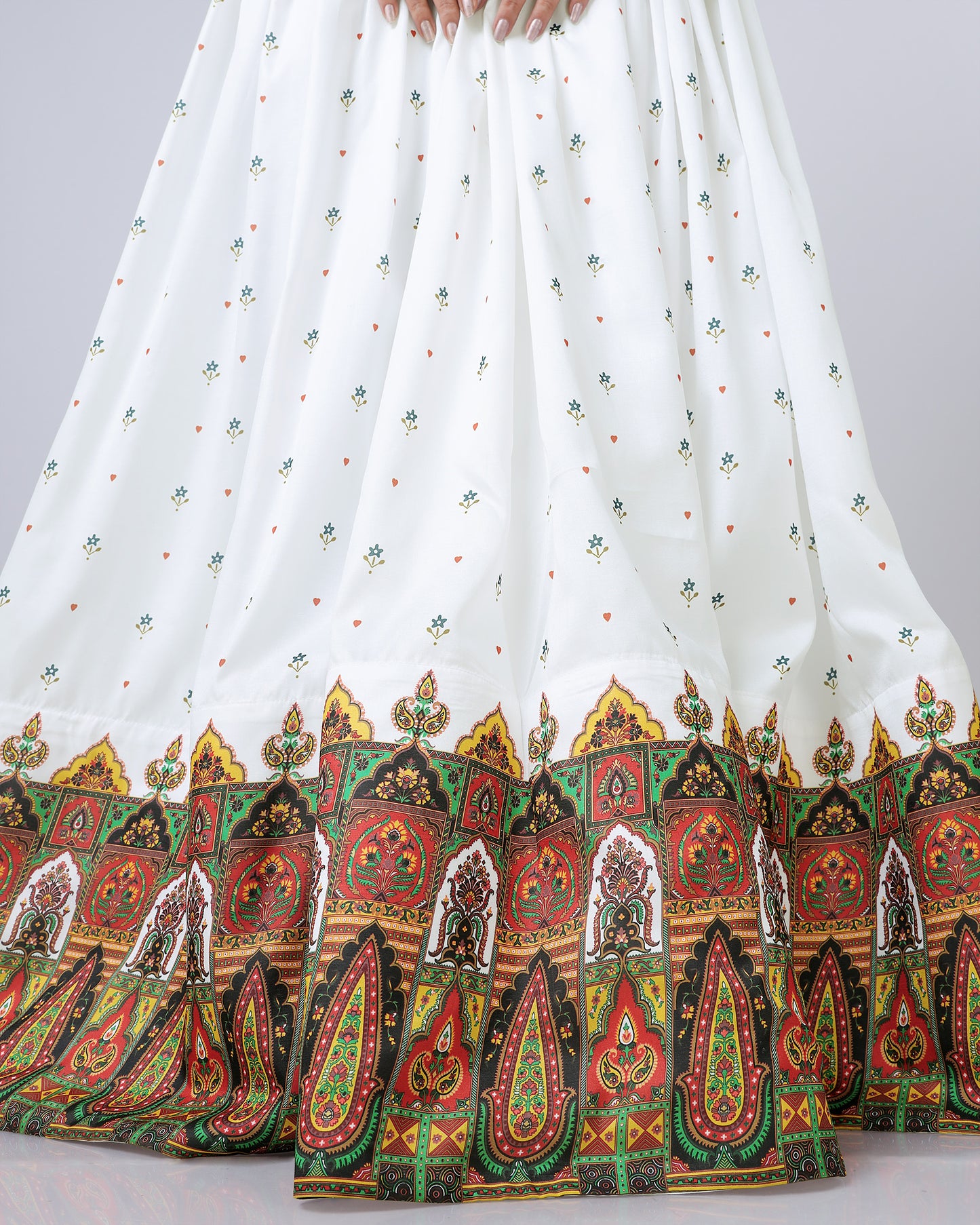 Festival Fresh: White Flared Lehenga With Rich Border