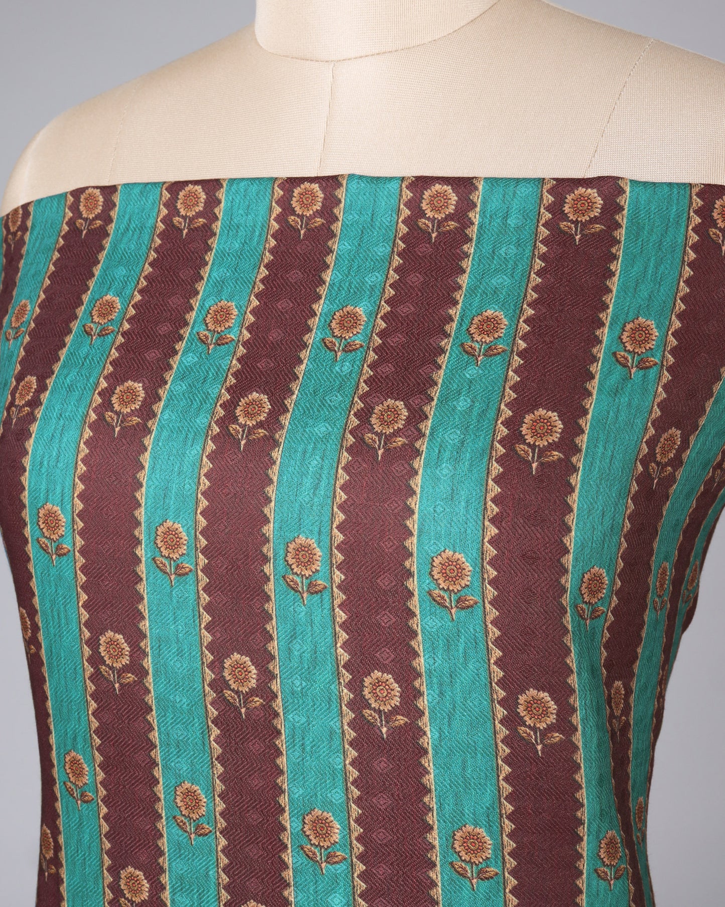 Exclusive 2 Piece Pashmina Unstiched Suit Set Feturing Kurta Dupatta