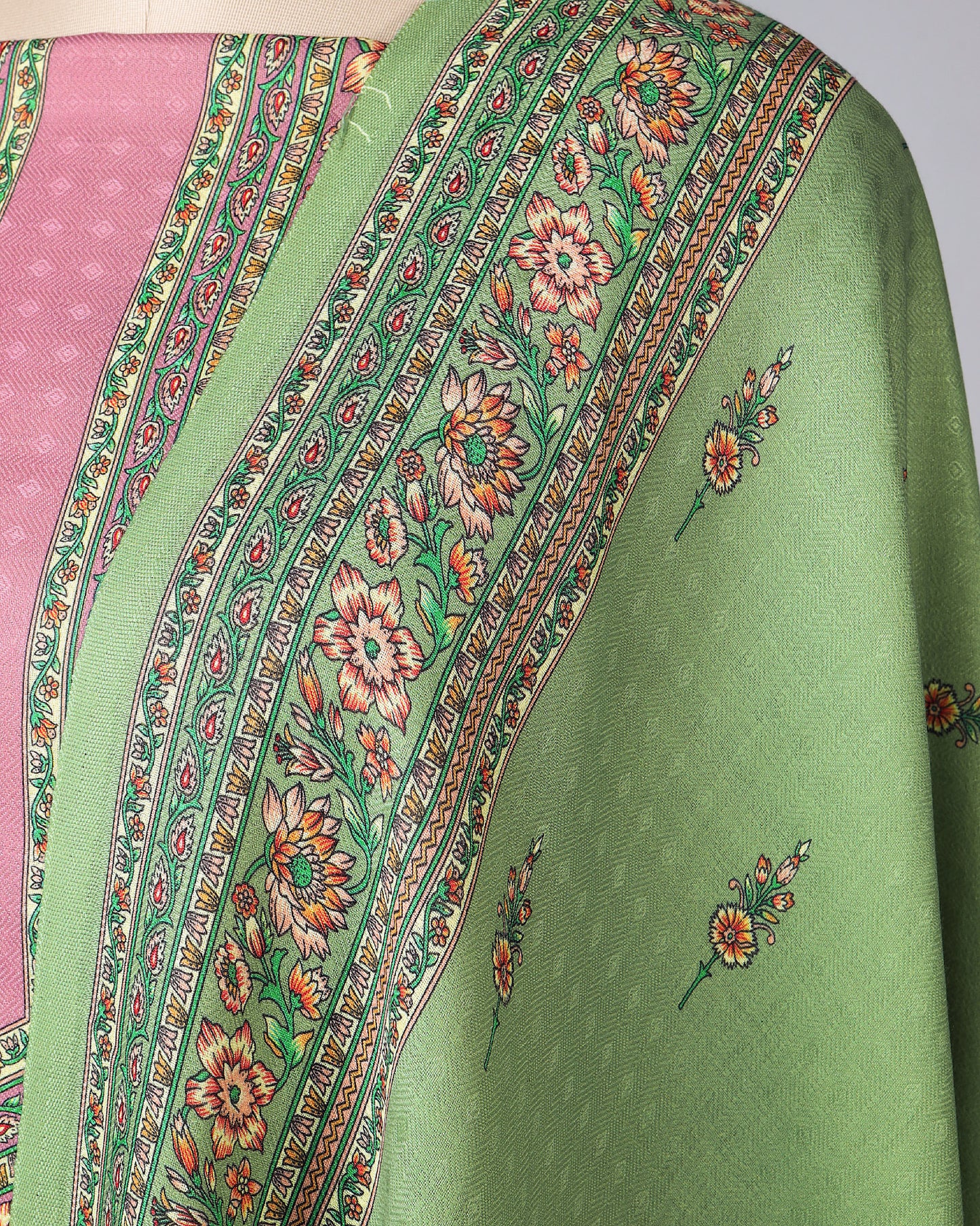 Exclusive 2 Piece Pashmina Unstiched Suit Set Feturing Kurta Dupatta