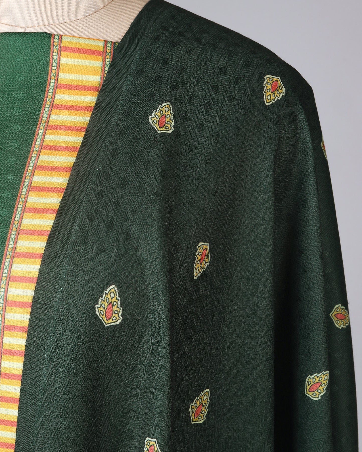 Exclusive 2 Piece Pashmina Unstiched Suit Set Feturing Kurta Dupatta