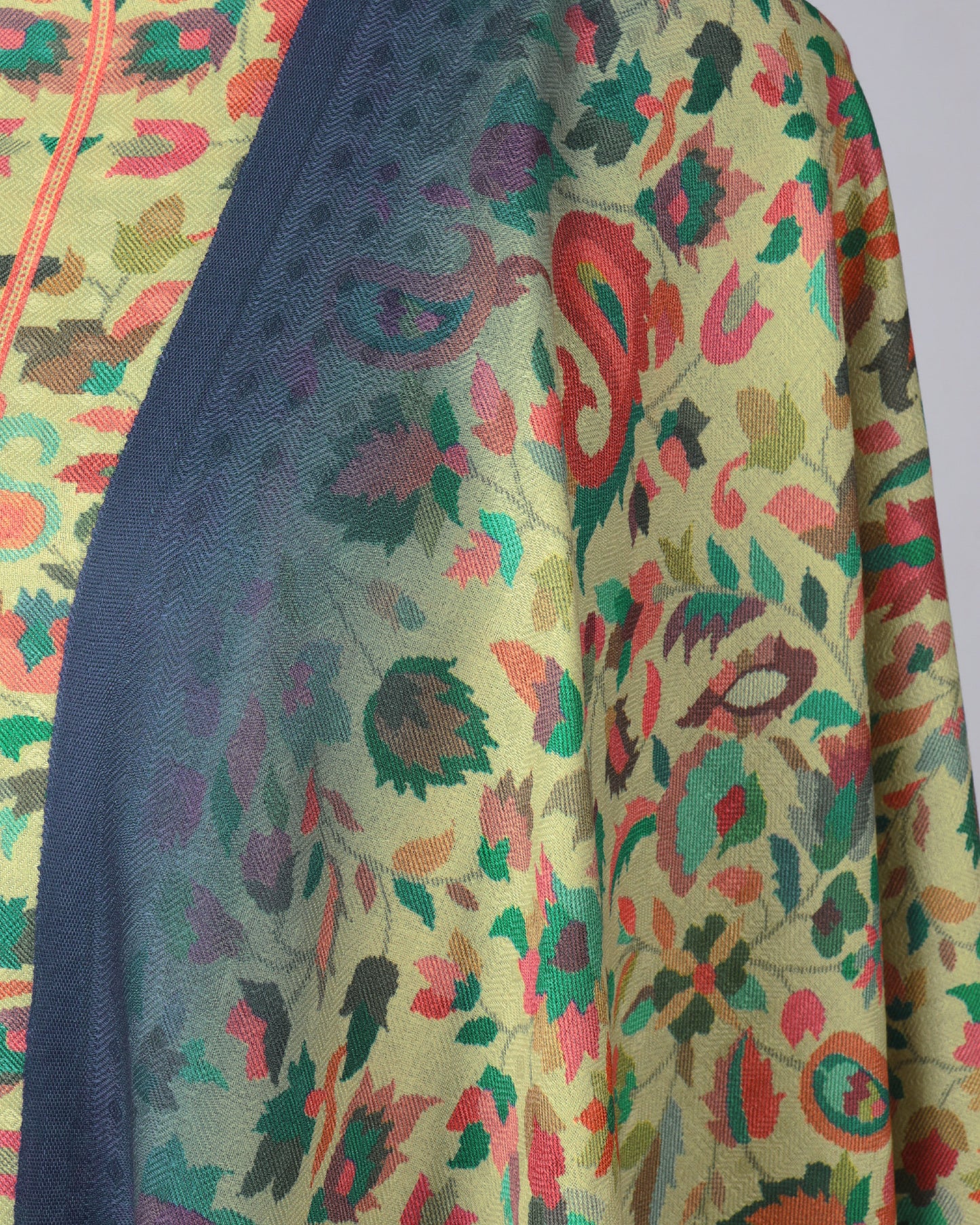 Exclusive 2 Piece Pashmina Unstiched Suit Set Feturing Kurta Dupatta