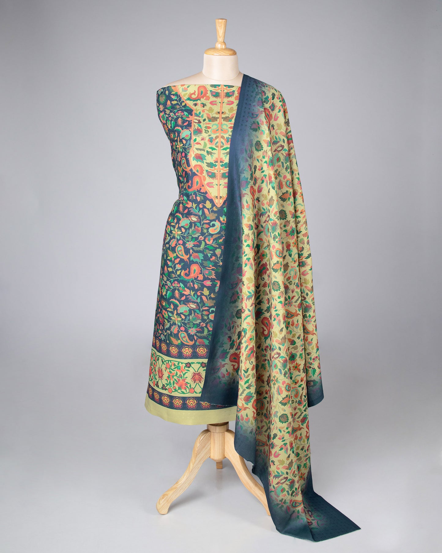 Exclusive 2 Piece Pashmina Unstiched Suit Set Feturing Kurta Dupatta