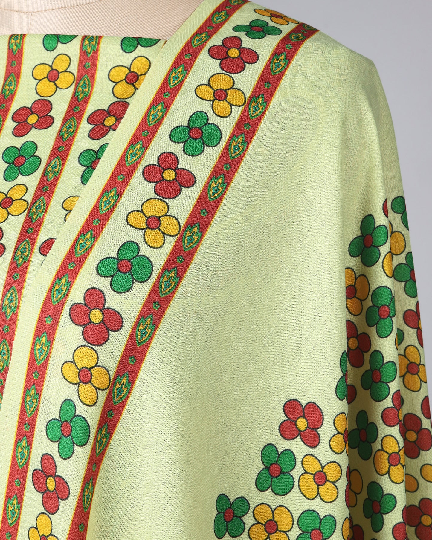 Exclusive 2 Piece Pashmina Unstiched Suit Set Feturing Kurta Dupatta