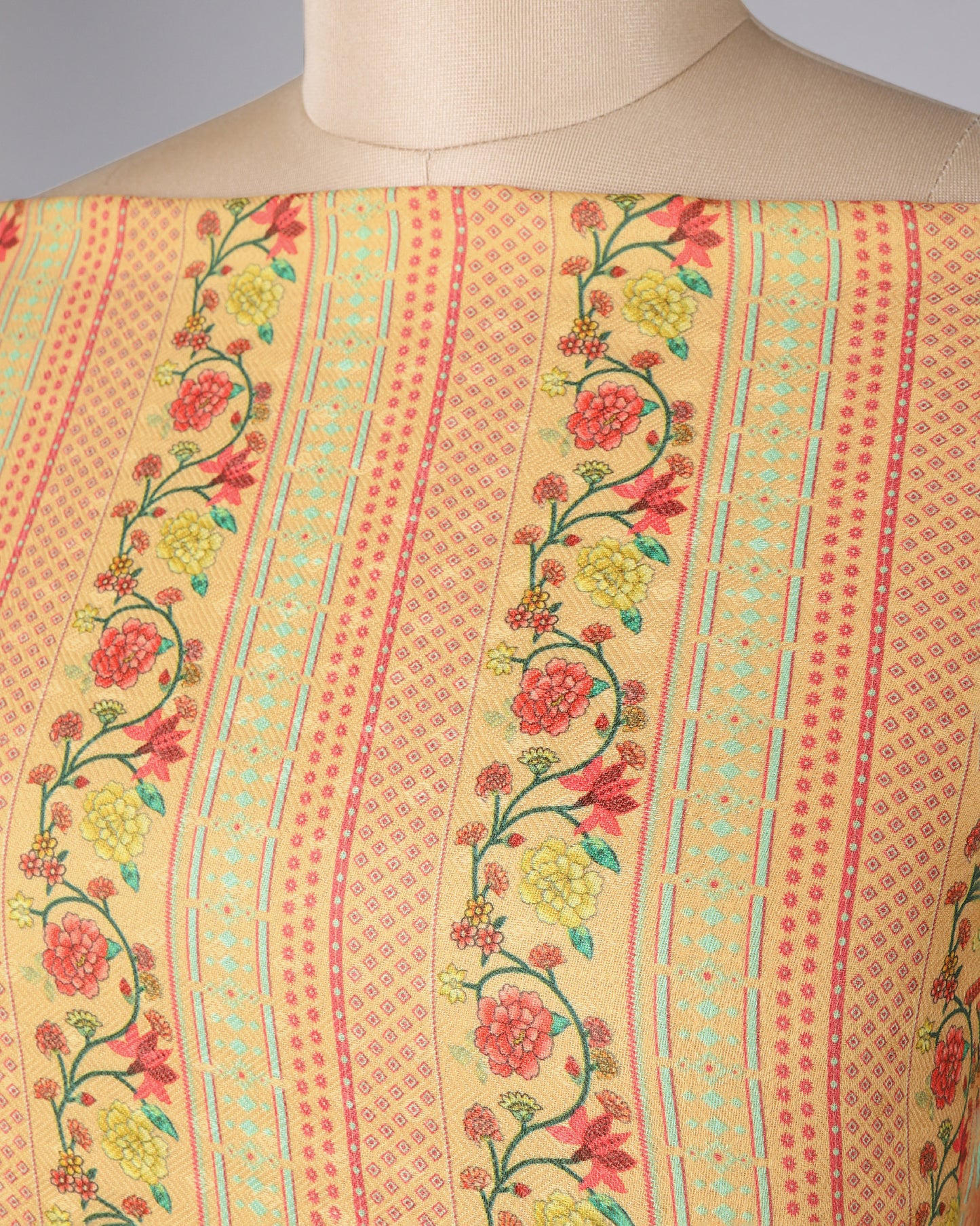 Exclusive 2 Piece Pashmina Unstiched Suit Set Feturing Kurta Dupatta