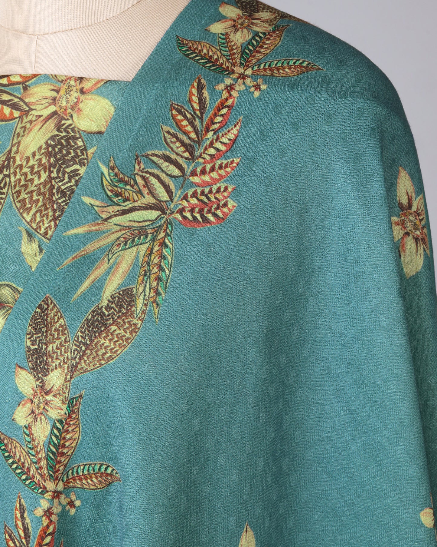 Exclusive 2 Piece Pashmina Unstiched Suit Set Feturing Kurta Dupatta