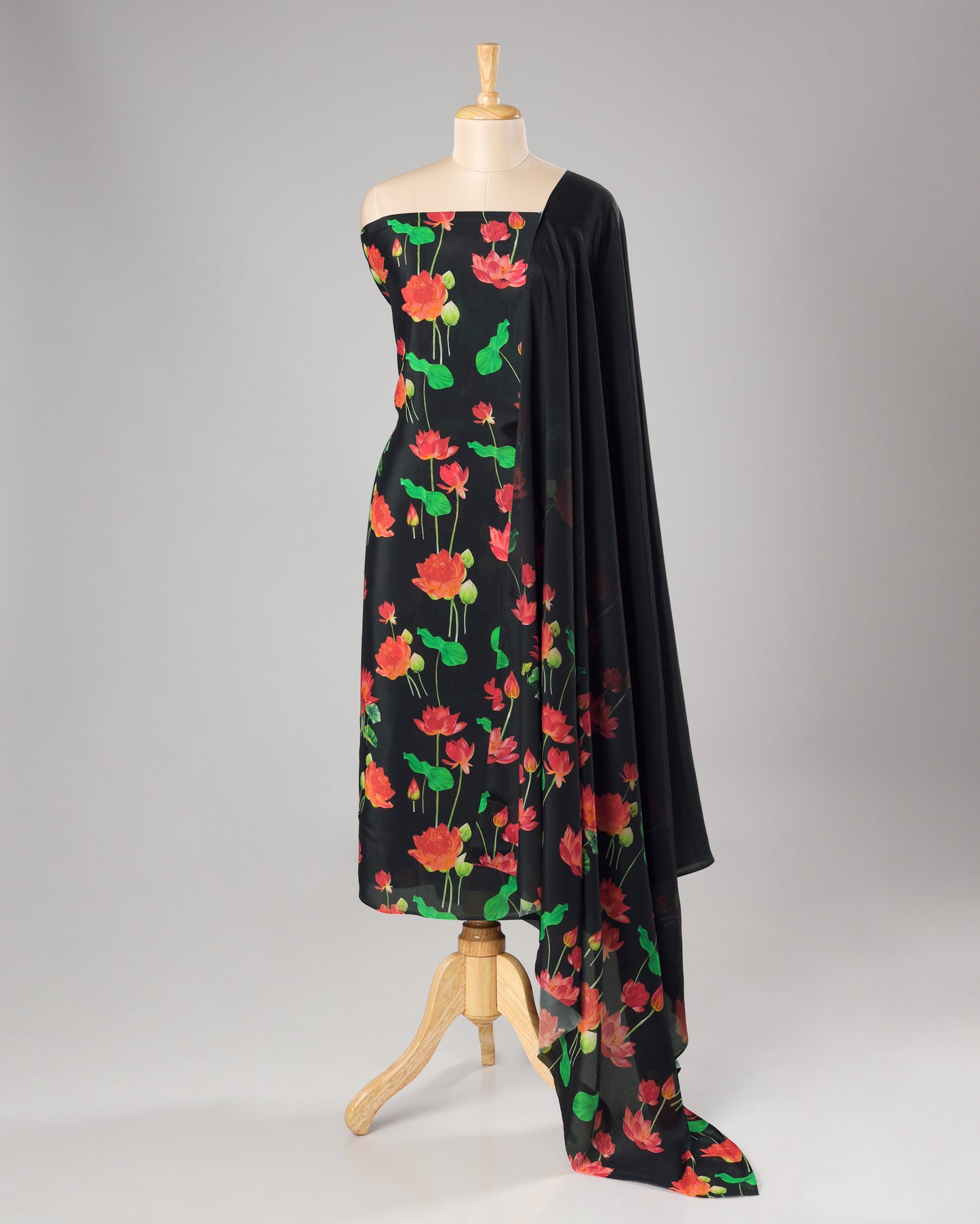 Exclusive 2 Piece Viscose Natural Crepe  Unstiched Suit Set Feturing Kurta Dupatta