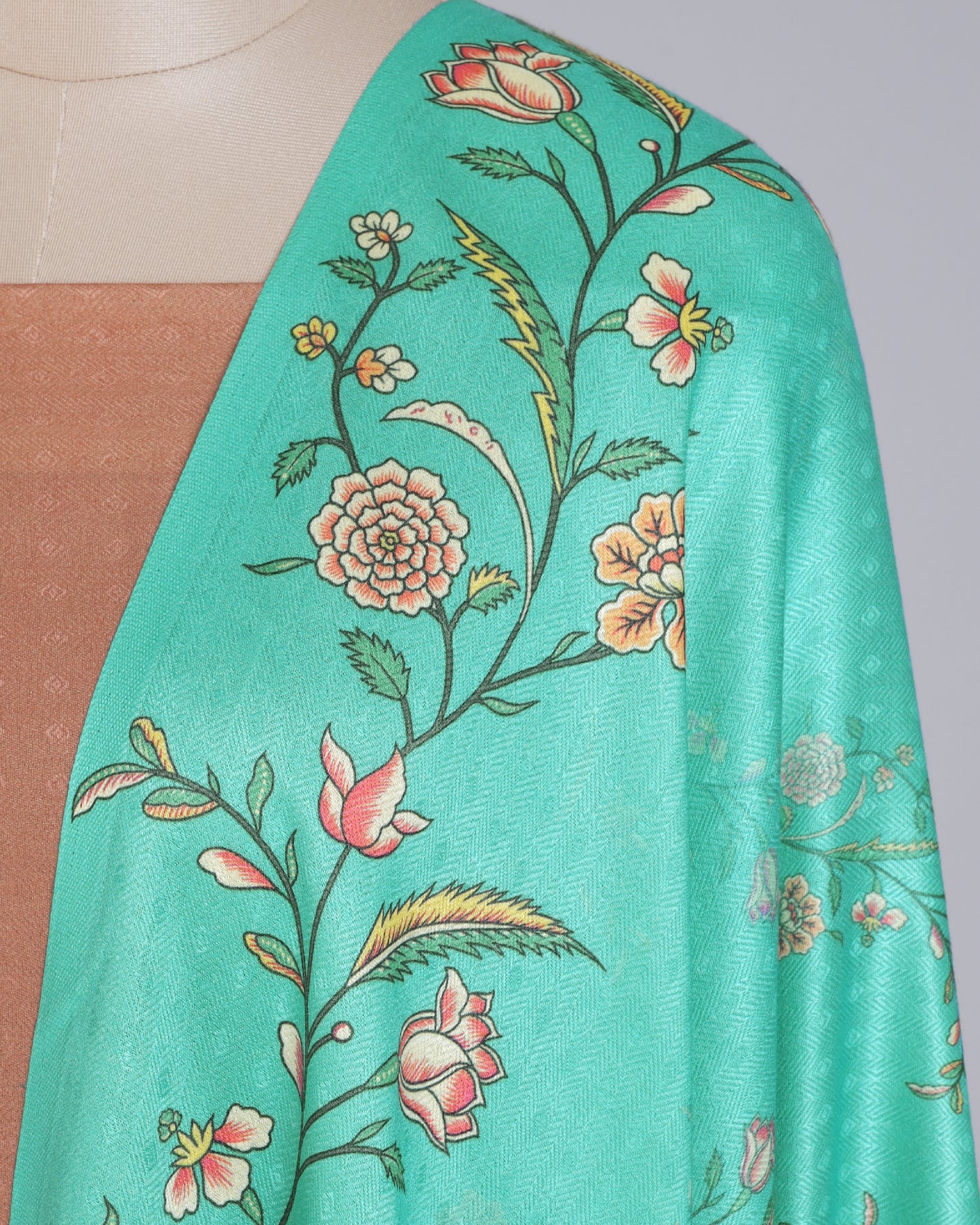 Exclusive 2 Piece Pashmina Unstiched Suit Set Feturing Kurta Dupatta