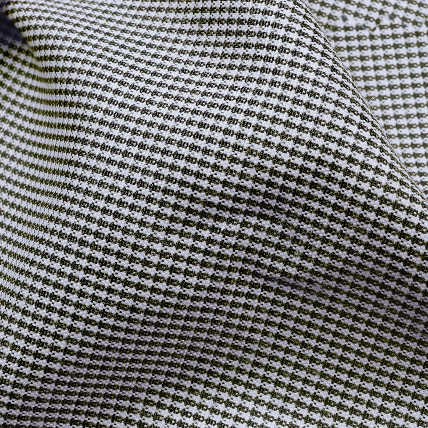 Black And White Stripes Pattern Yarn Dyed Exclusive Shirting Fabric (Width 58 Inches)