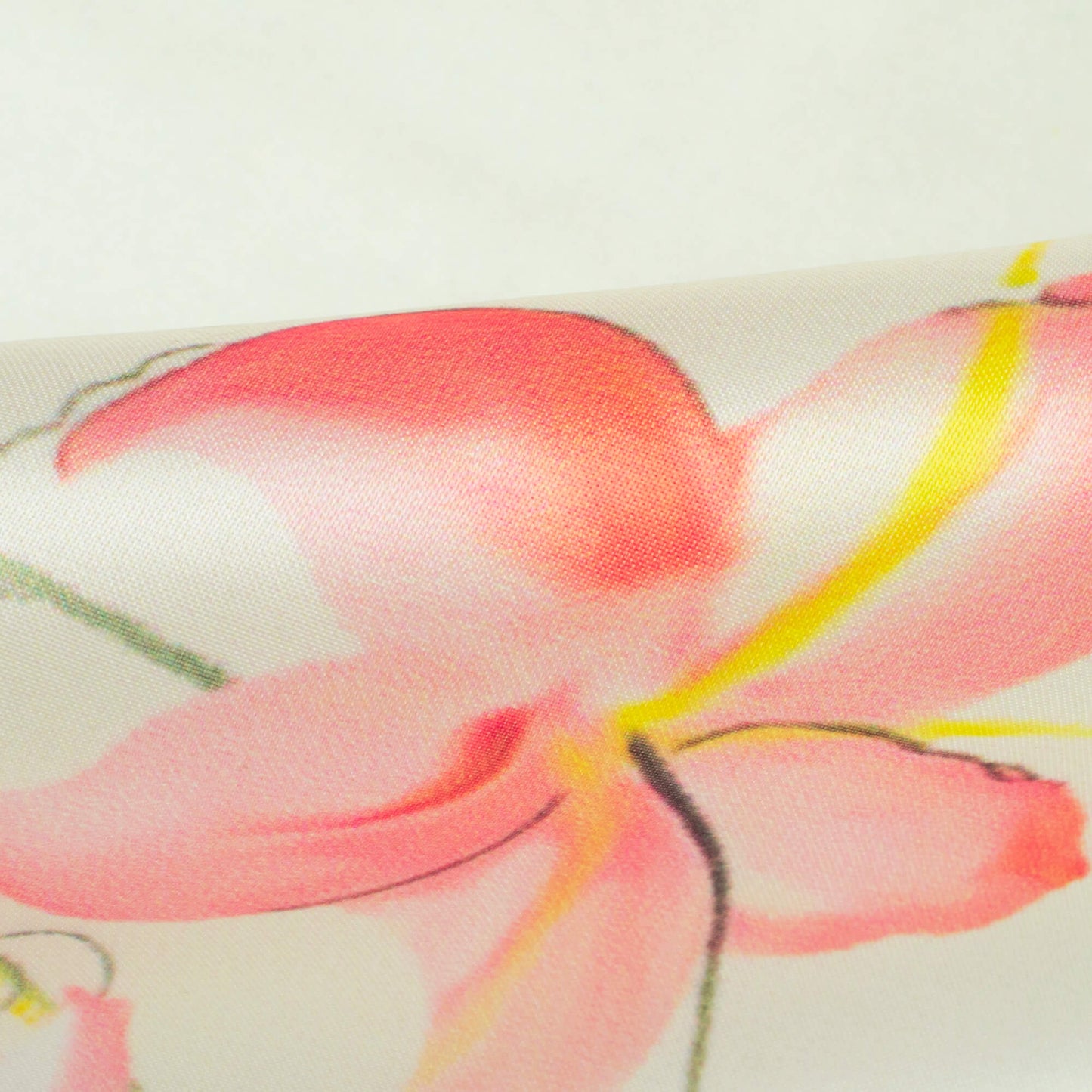 Daisy White And Peach Floral Pattern Digital Print Organza Satin Fabric