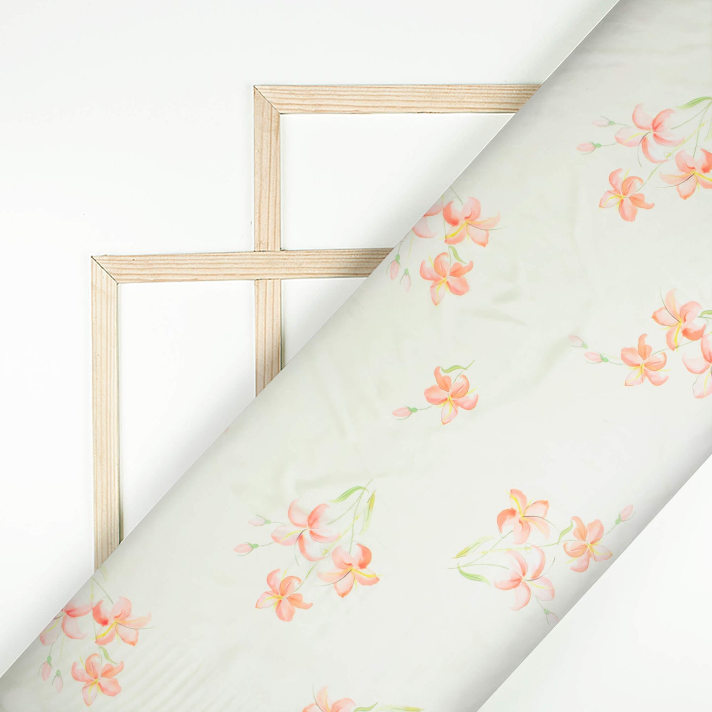 Daisy White And Peach Floral Pattern Digital Print Organza Satin Fabric