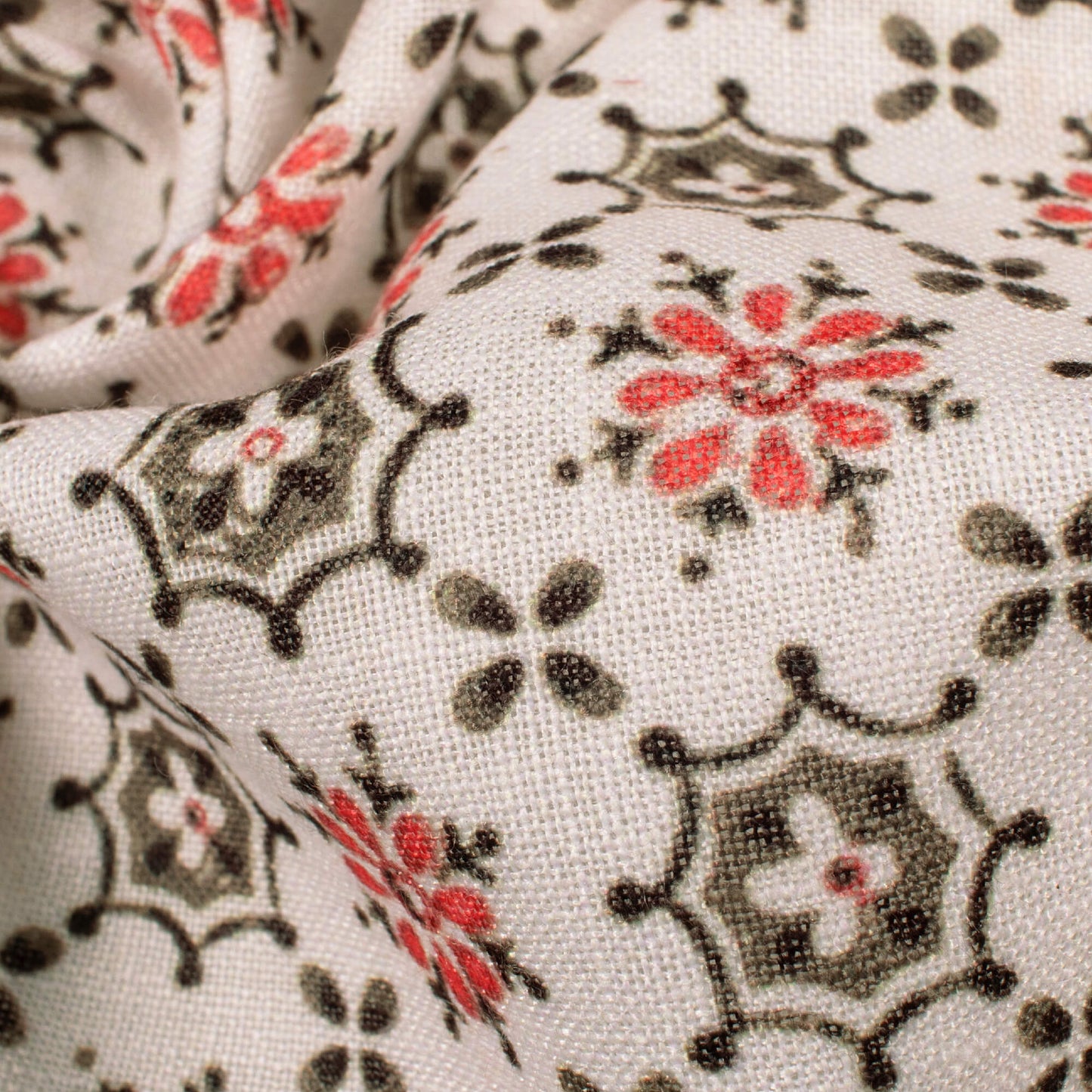 White And Indian Red Floral Pattern Digital Print Linen Textured Fabric (Width 56 Inches)