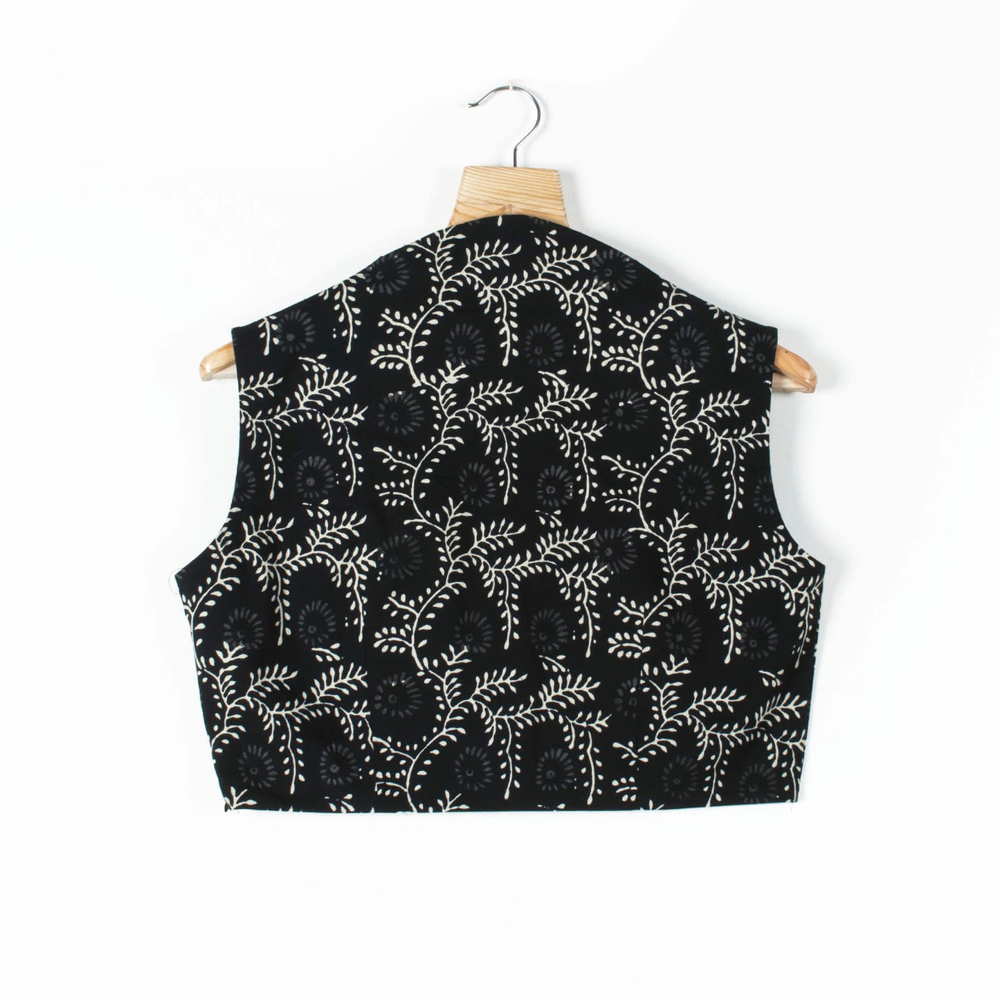 Monochrome Printed Cotton Collar Blouse