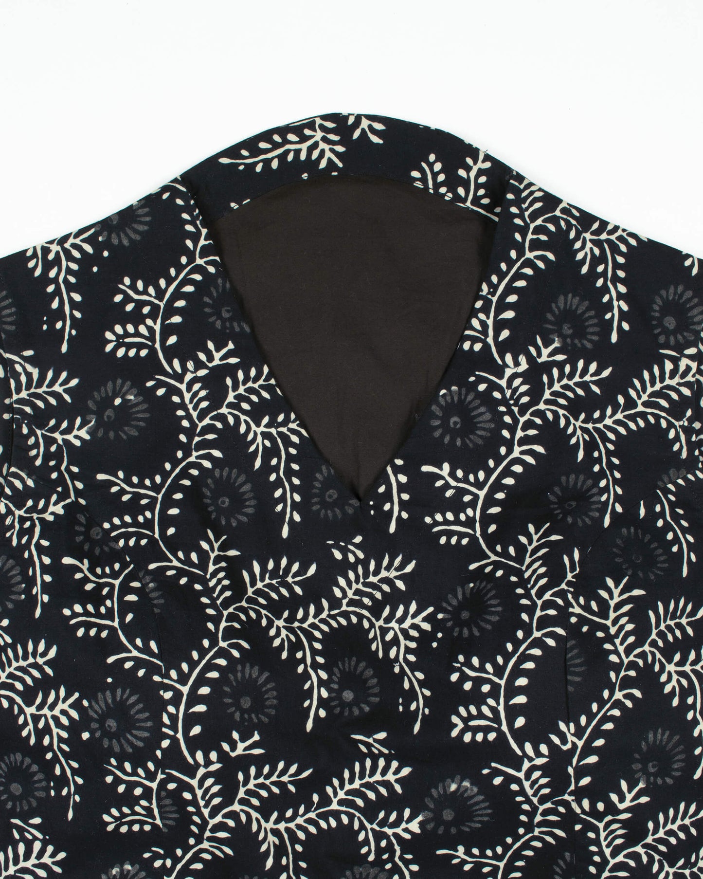 Monochrome Printed Cotton Collar Blouse