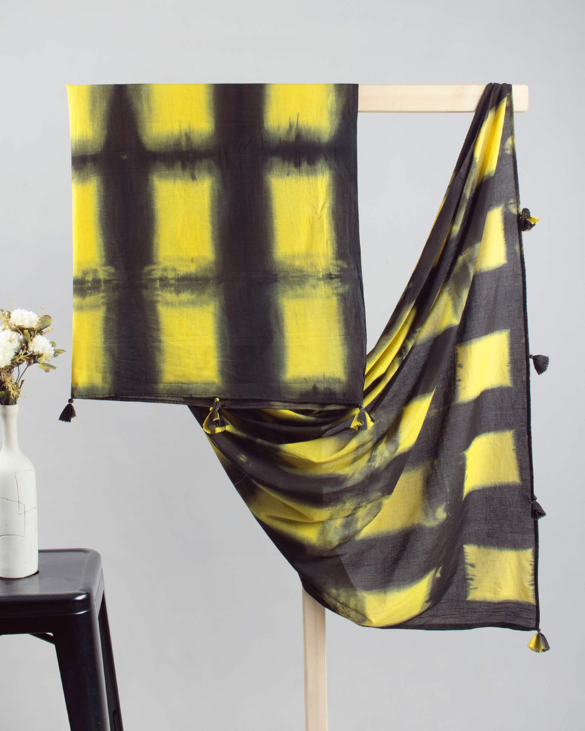 Black And Yellow Shiiborii Hand Tye And Dye Cotton Mulmul Dupatta With Tassels