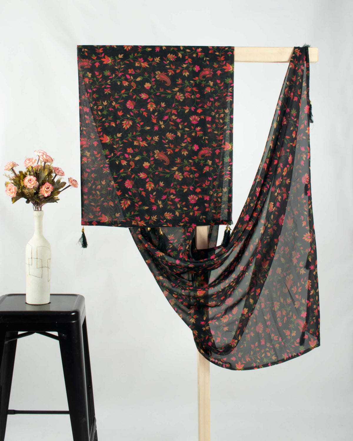 Black And Red Paisely Pattern Digital Print Georgette Dupatta With Tassels