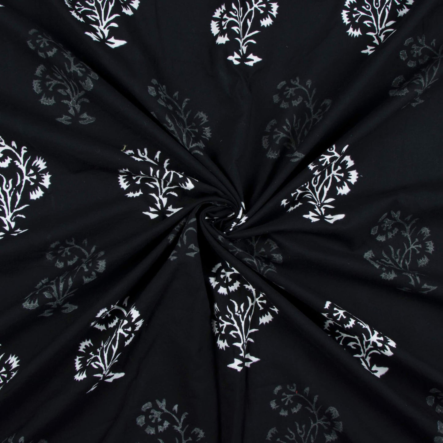 (Cut Piece 1.4 Mtr) Monochrome Floral Pattern Handblock Cotton Fabric