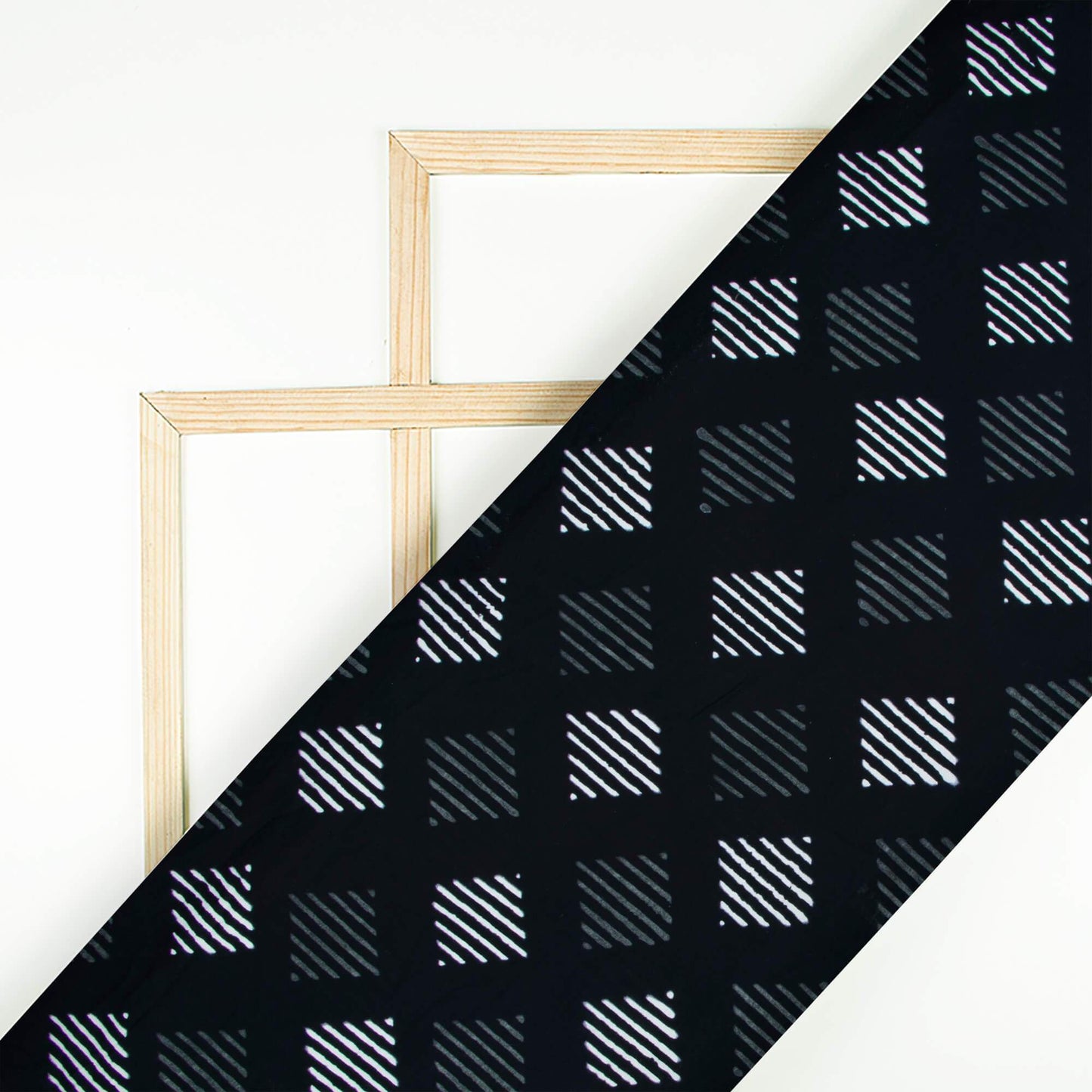 (Cut Piece 0.7 Mtr) Monochrome Geometric Pattern Handblock Cotton Fabric