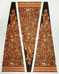 Red Traditional 
Kali Set With Unstitched Blouse