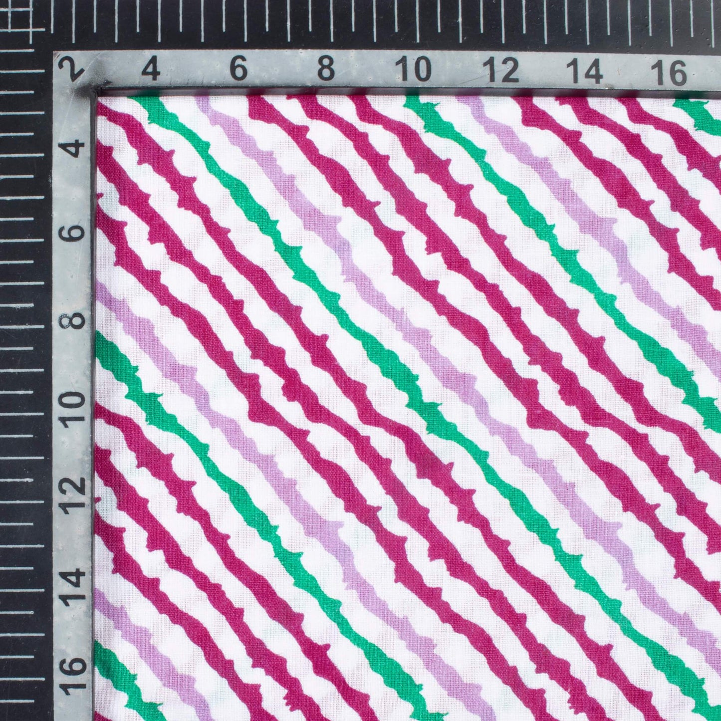 (Cut Piece 0.7 Mtr) White And Magenta Purple Leheriya Pattern Screen Print Cotton Cambric Fabric