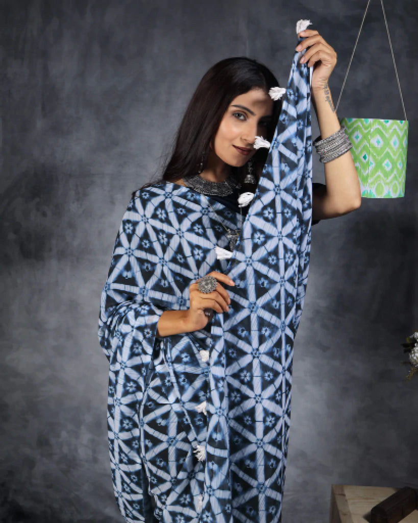 Blue And White Shiiborii Pattern Digital Print Chiffon Saree With Tassels