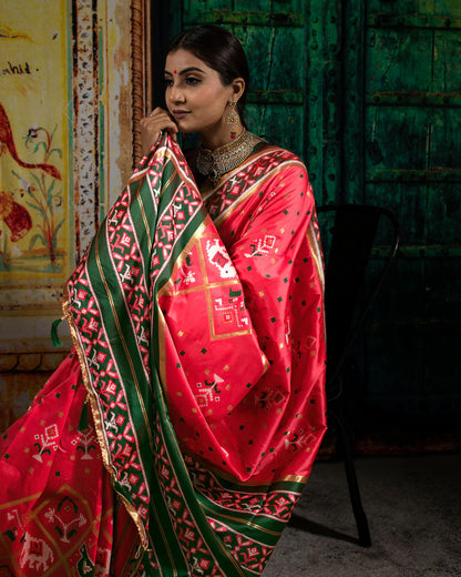 Rouge Pink And Green Patolaa Pattern Zari Jacquard Bordered Premium Banarasi Silk Saree With Blouse