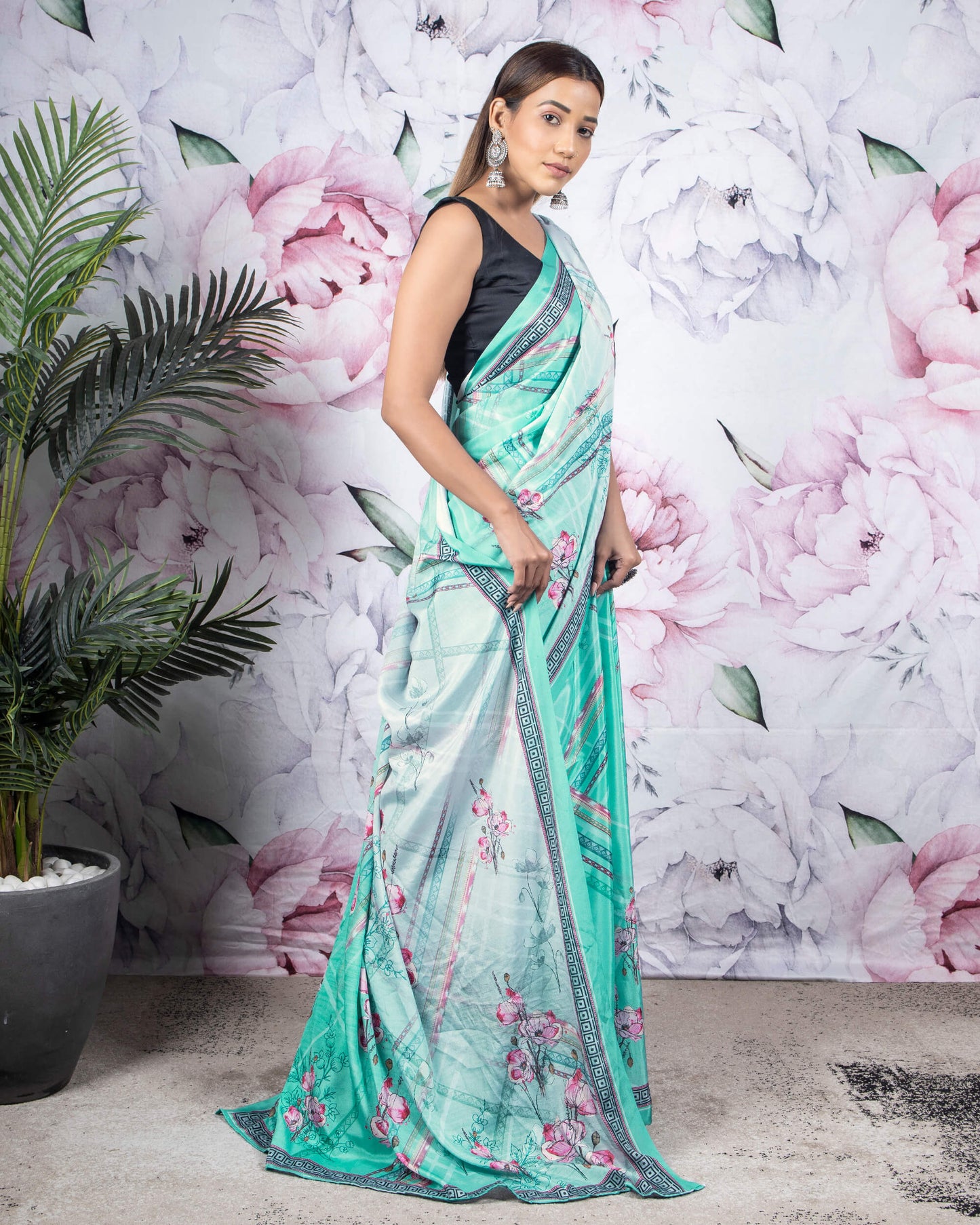 Turquoise And Pink Floral Pattern Digital Print Crepe Silk Saree