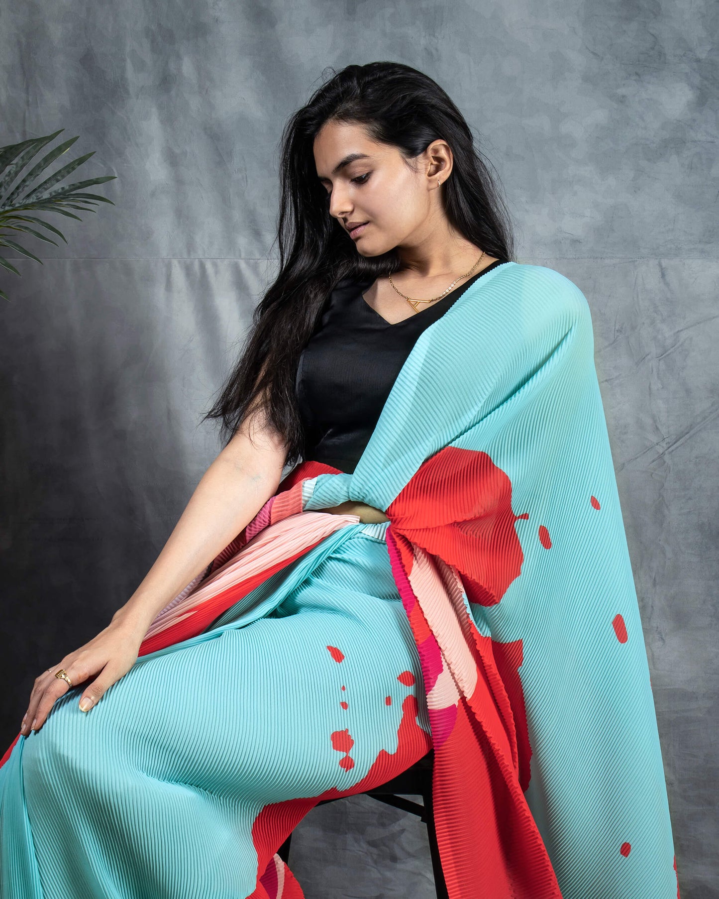 Pale Turquoise And Red Abstract Pattern Digital Print Georgette Pleated Saree