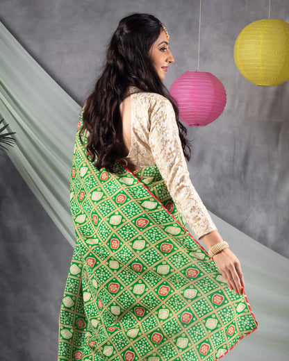 Green And Red Bandhanii Pattern Screen Print Kota Doria Saree With Gota Patti Work Lace Border