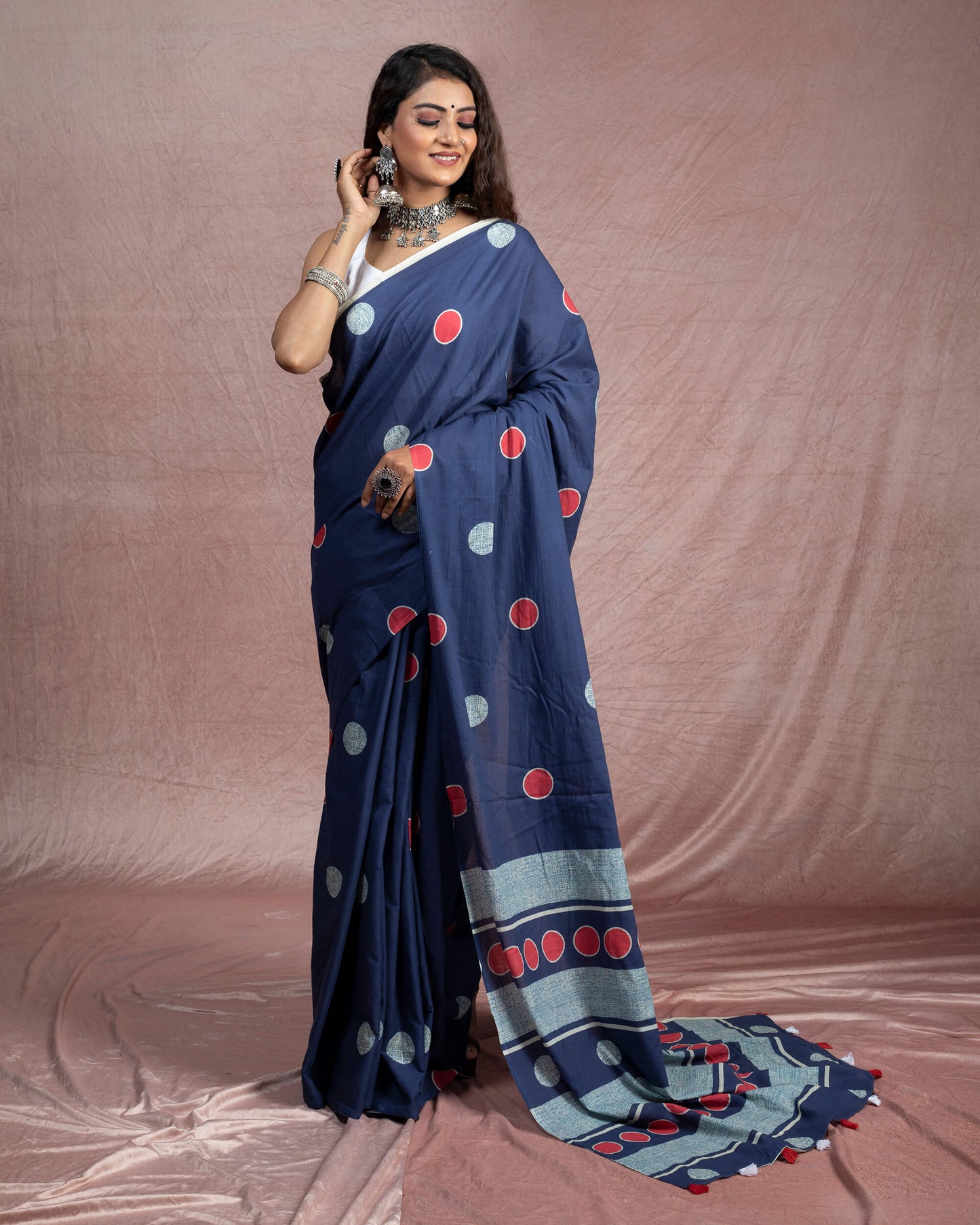 Navy Blue And Red Polka Dots Pattern Digital Print Cotton Mulmul Saree With Tassles