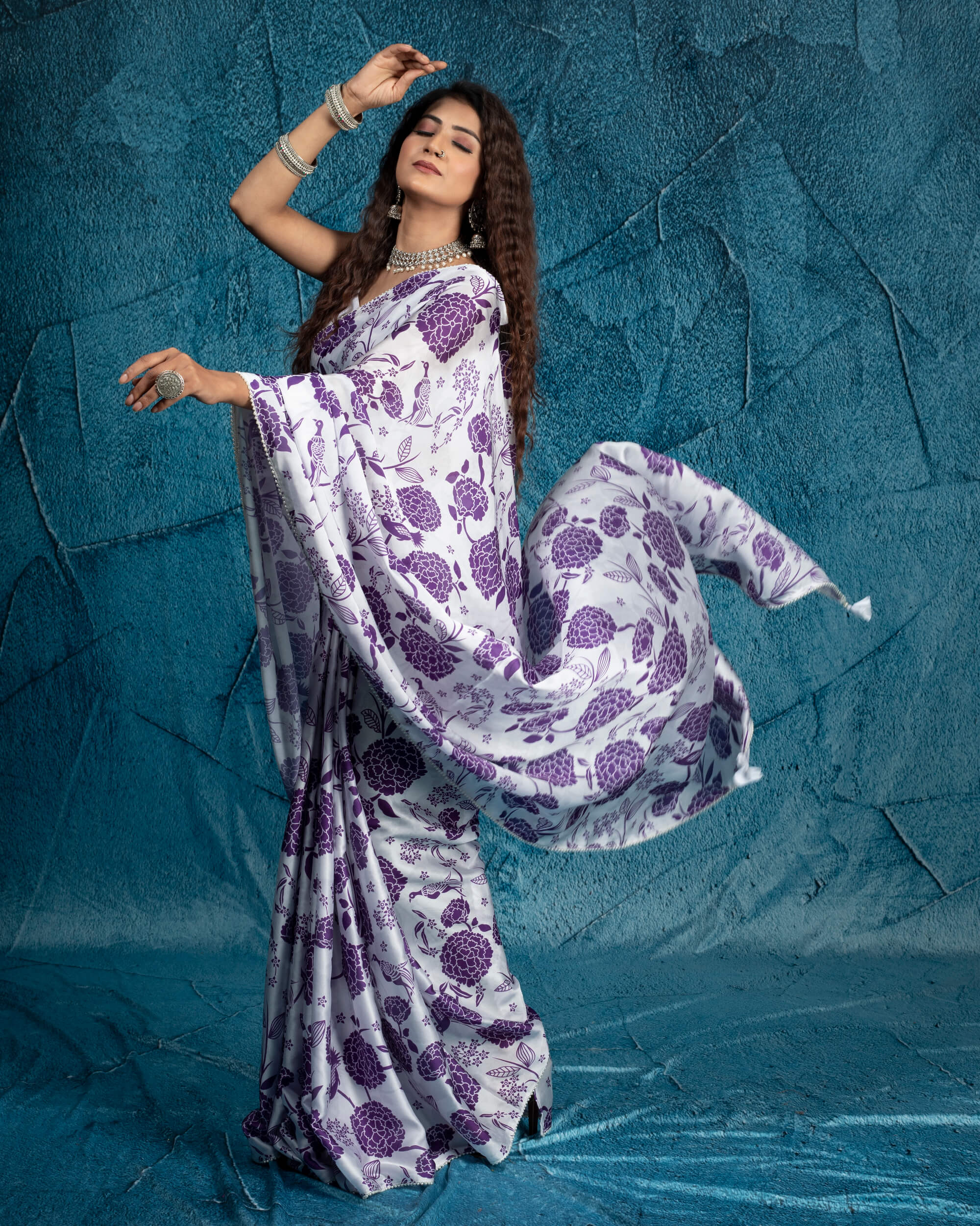 Soft Linen Tissue Silk Saree with Multicolour Zari weaves temple Border