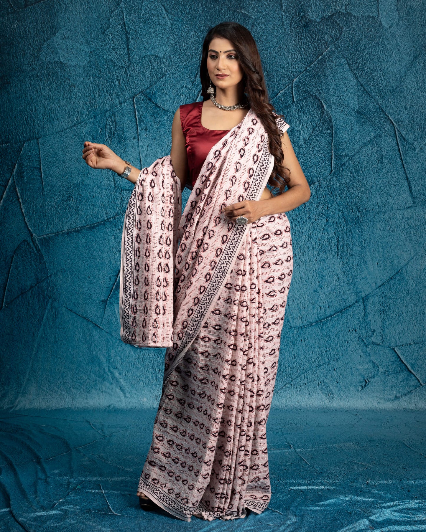 Off White And Maroon Paisley Pattern Bagh Print Sequins Embroidery Handblock Natural Dye Cotton Saree