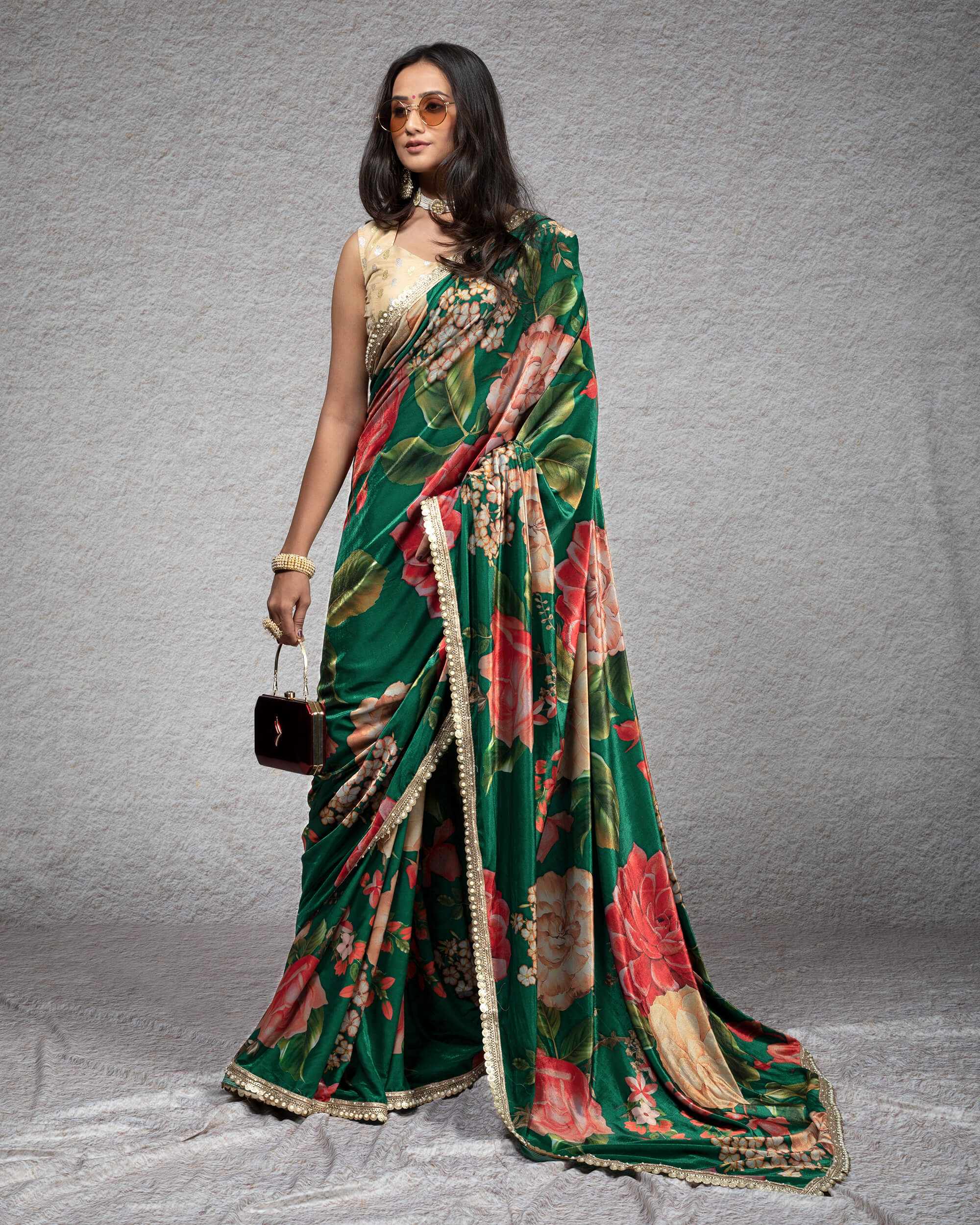 Buy INDYA Printed Velvet Regular Fit Women's Pre-Stitched Saree | Shoppers  Stop