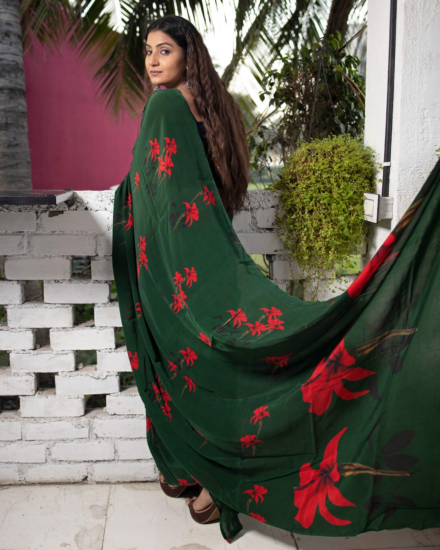 Sacramento Green And Red Floral Pattern Digital Print Natural Crepe Saree With Tassels